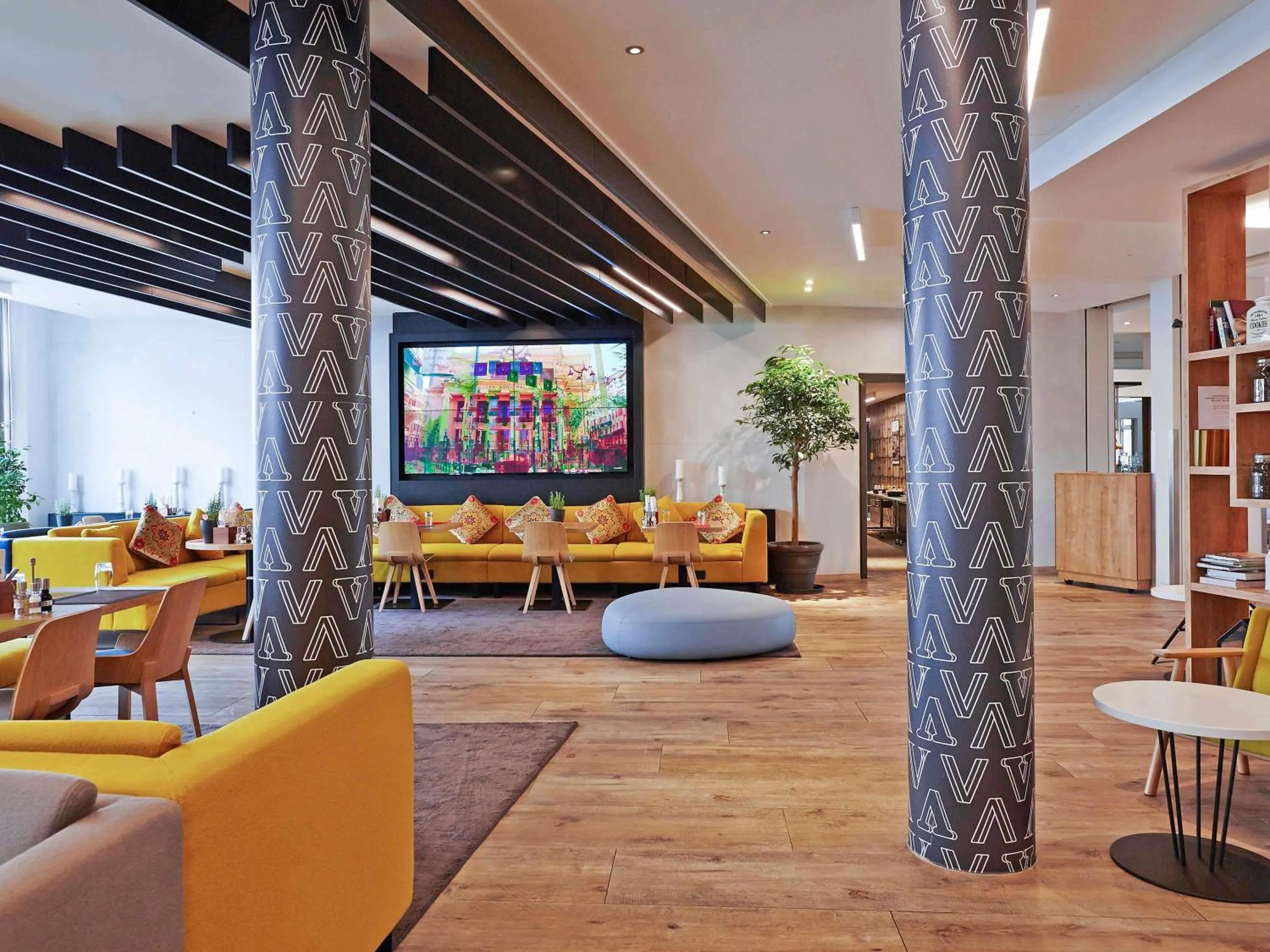 Restaurant/places to eat in Novotel München City Arnulfpark