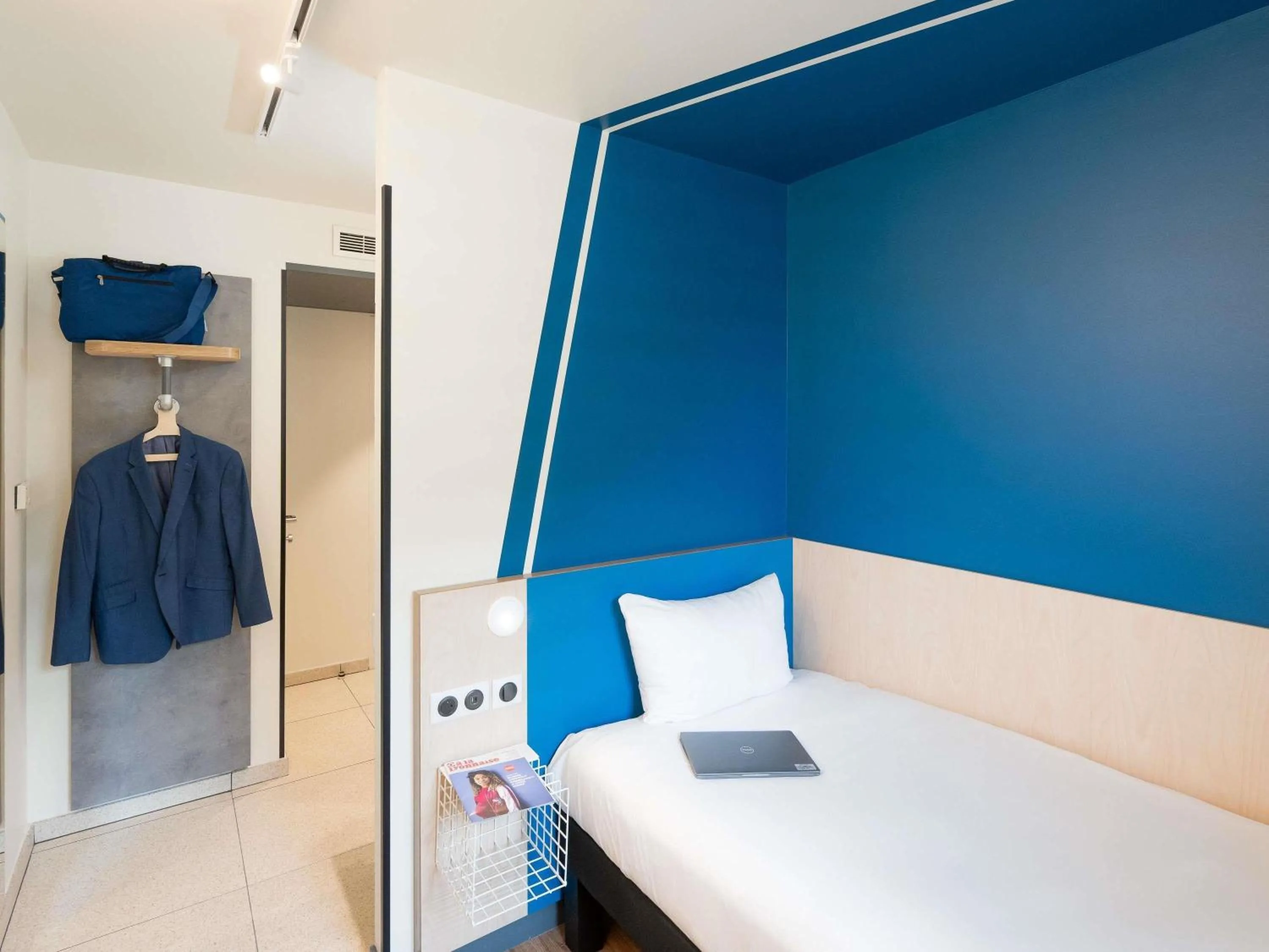 Bedroom, Bed in ibis budget Lyon Centre Confluence