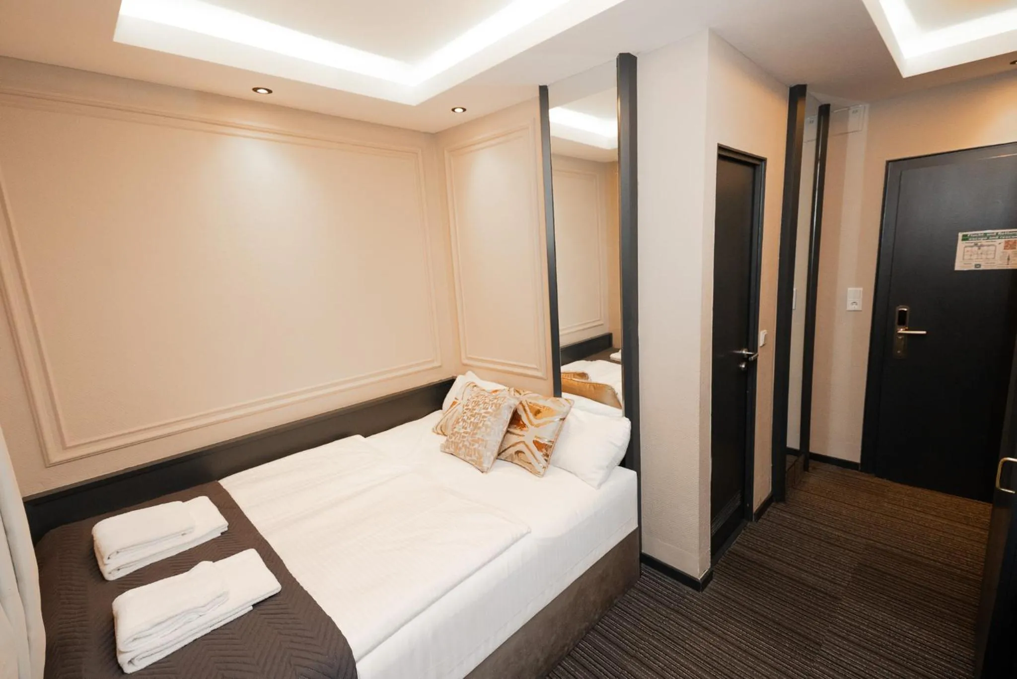 Bed in Adrett Hotel Königsallee