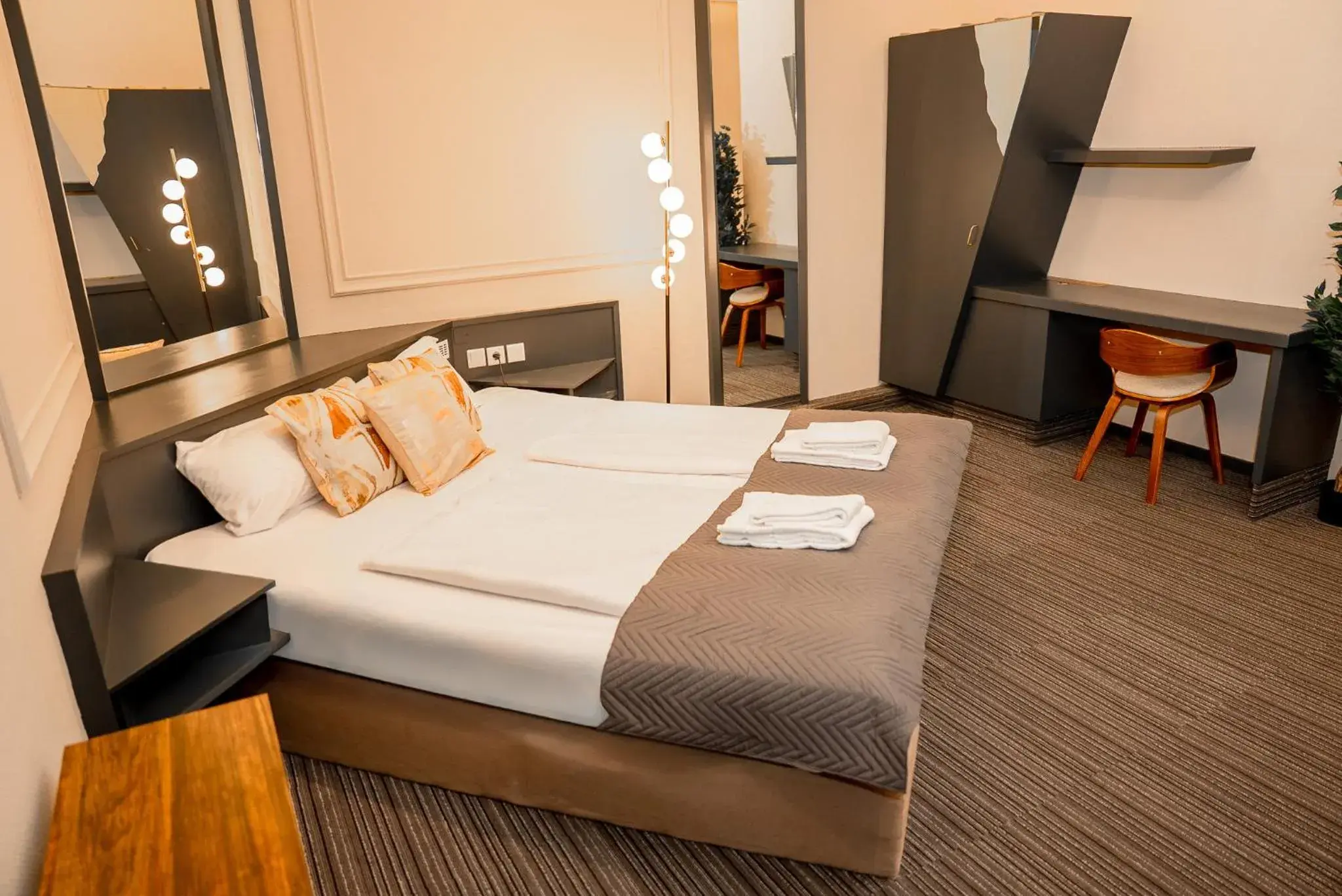 Triple Room in Adrett Hotel Königsallee Triple Room in Adrett Hotel Königsallee