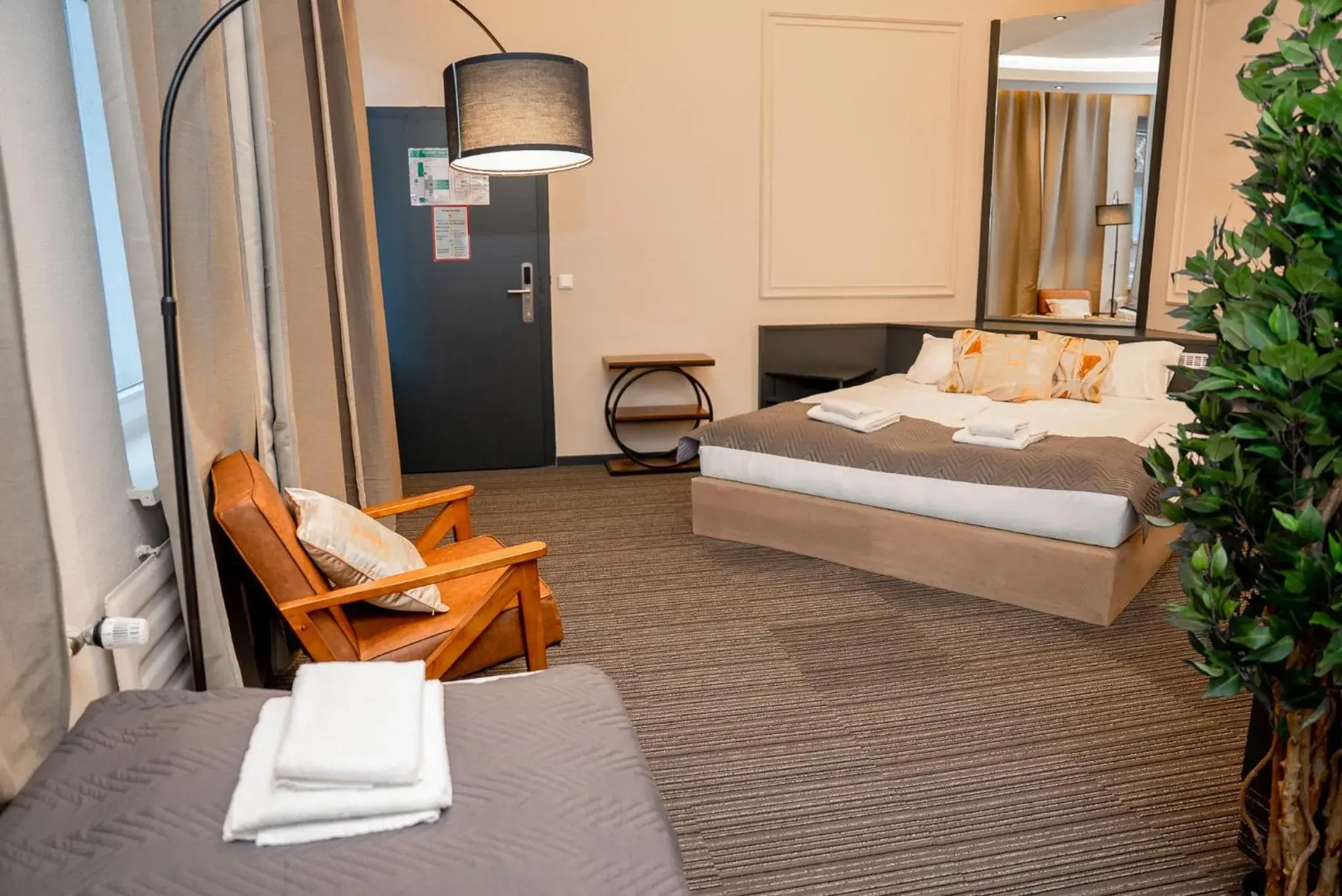 Triple Room in Adrett Hotel Königsallee Triple Room in Adrett Hotel Königsallee