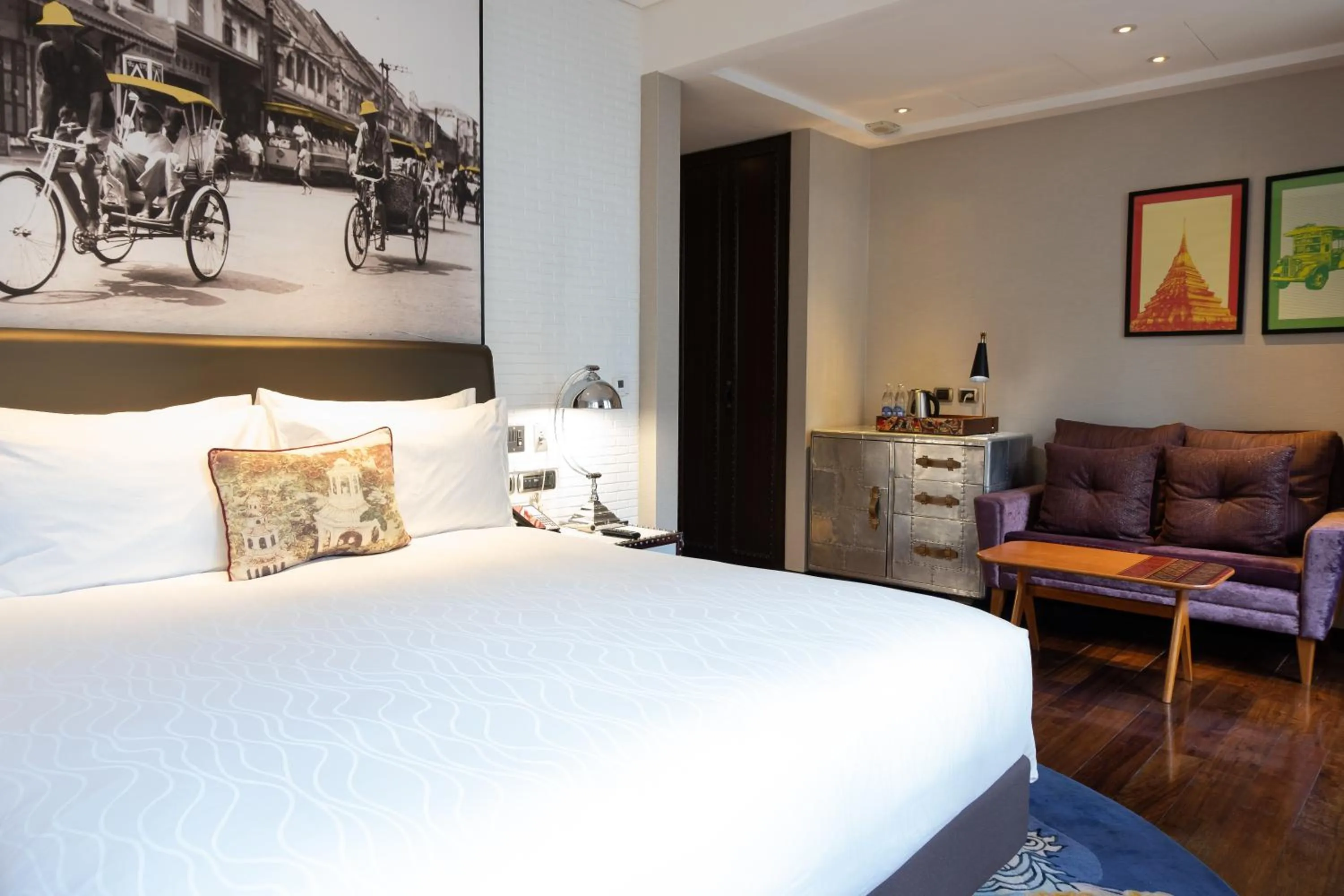 Photo of the whole room, Bed in Hotel Indigo Bangkok Wireless Road by IHG