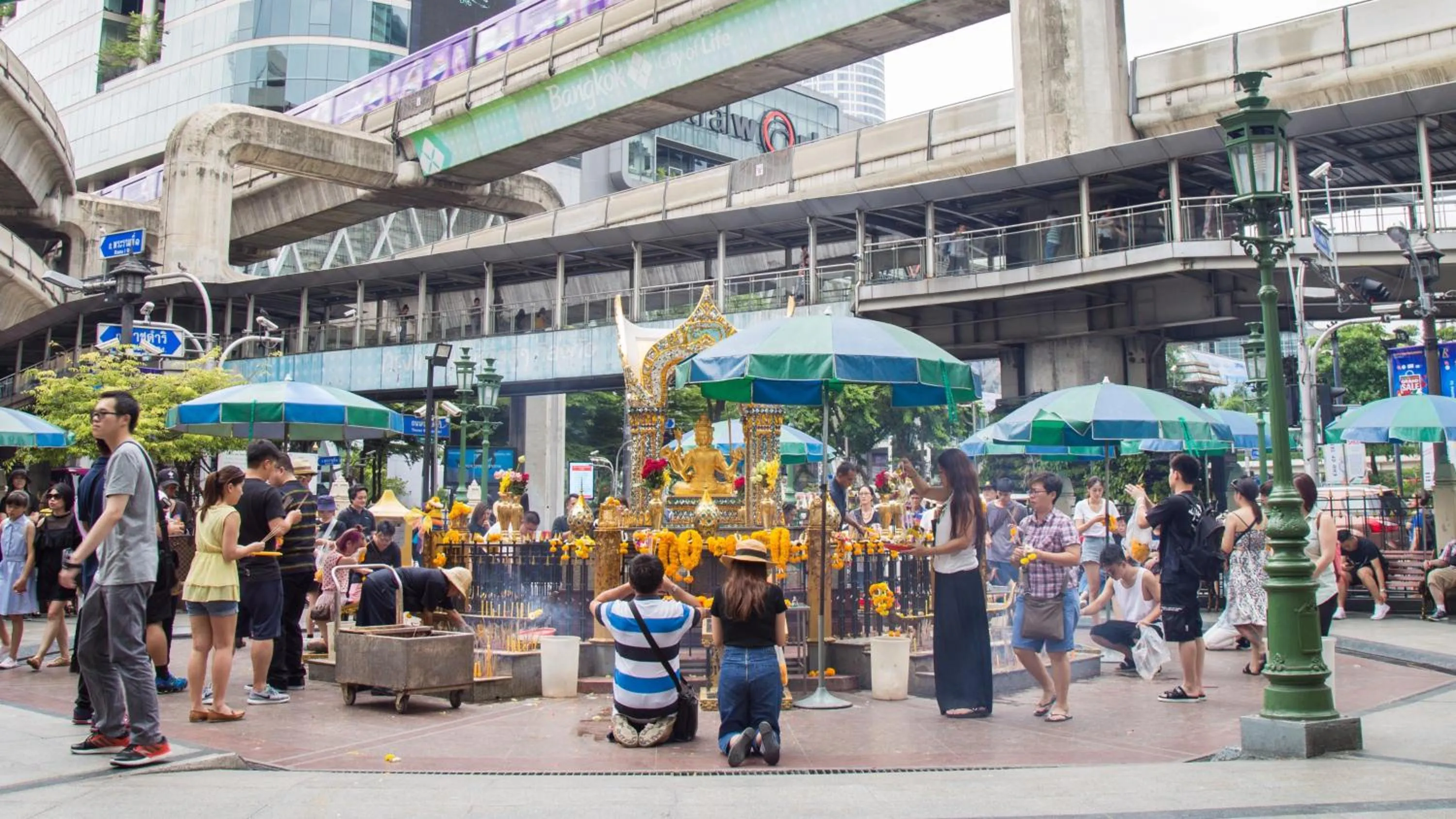 Nearby landmark in Hotel Indigo Bangkok Wireless Road by IHG