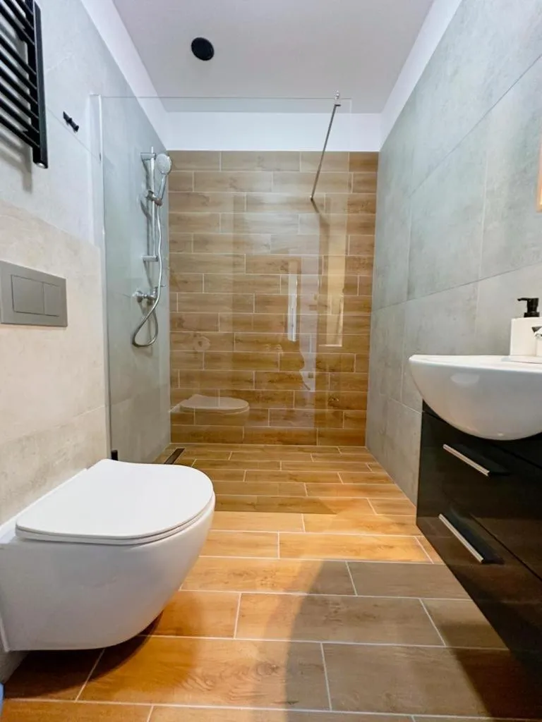 Shower in Hotel Czerwone Korale