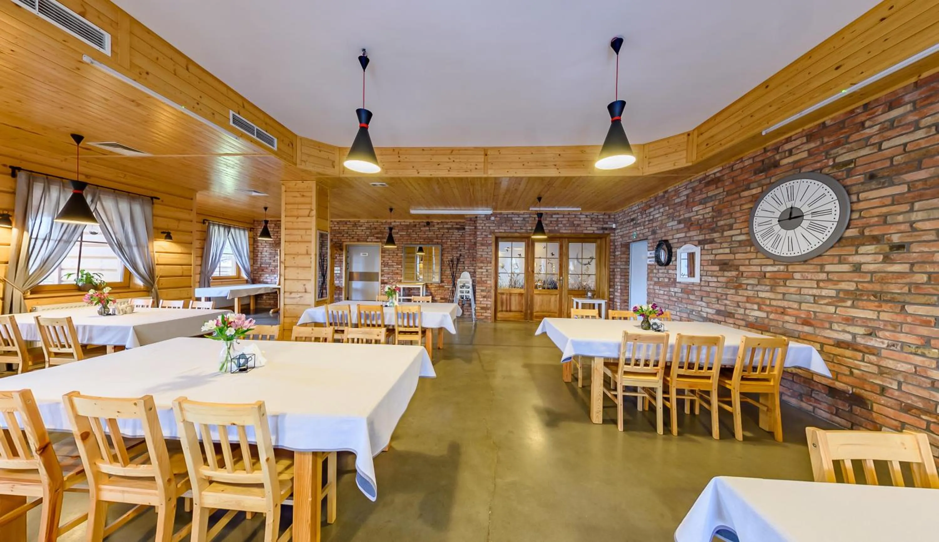 Restaurant/places to eat in Hotel Czerwone Korale