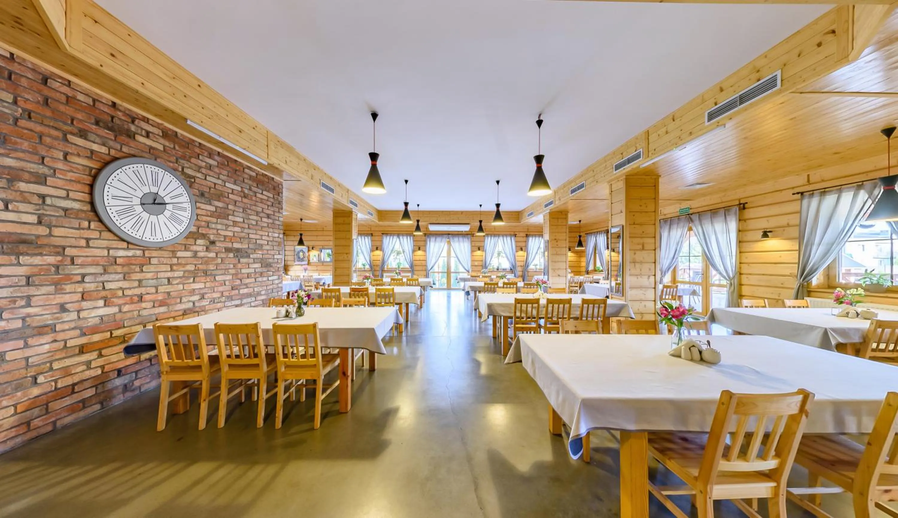 Restaurant/places to eat in Hotel Czerwone Korale