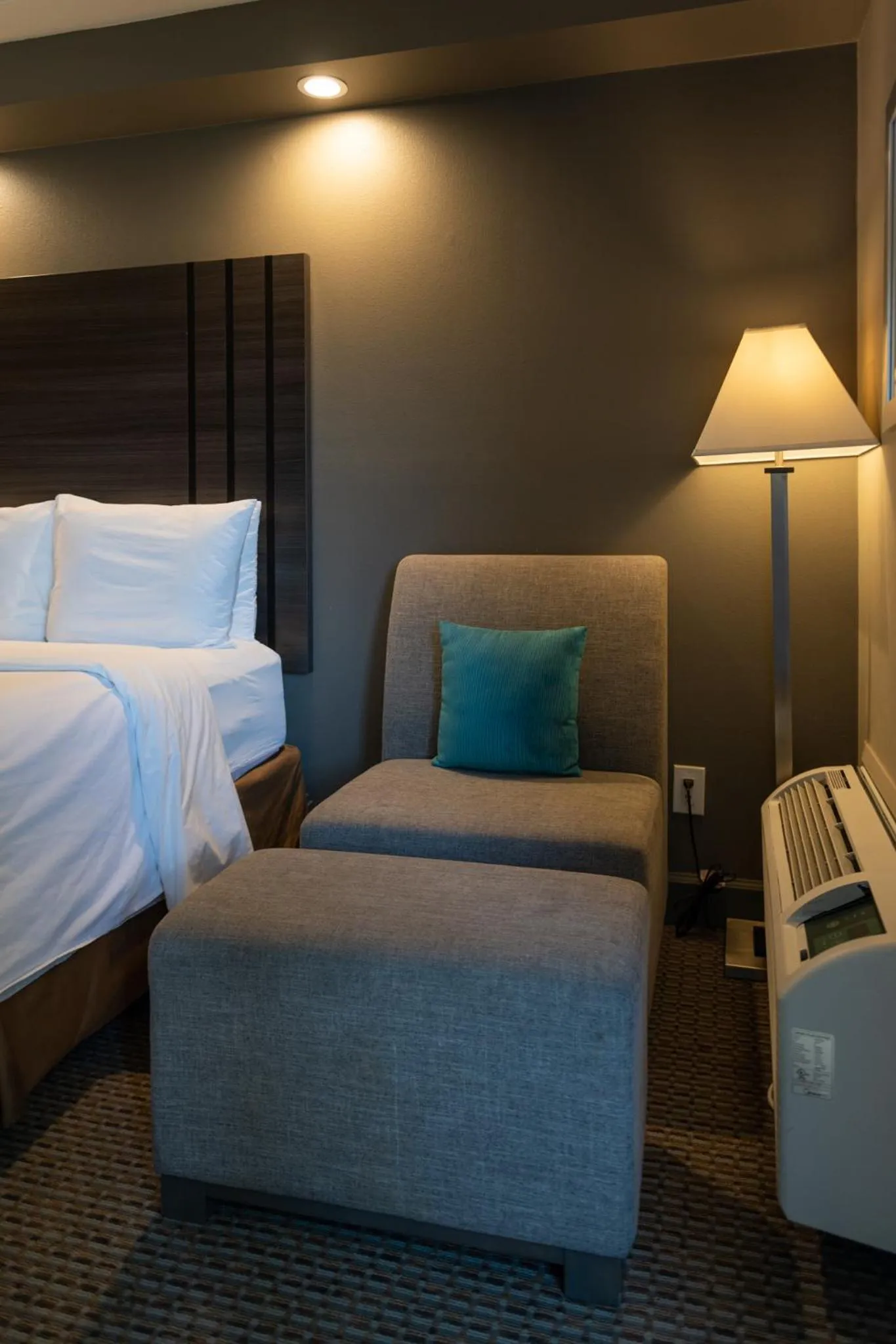 Bedroom, Bed in GreenTree Inn & Suites Los Angeles - Alhambra - Pasadena