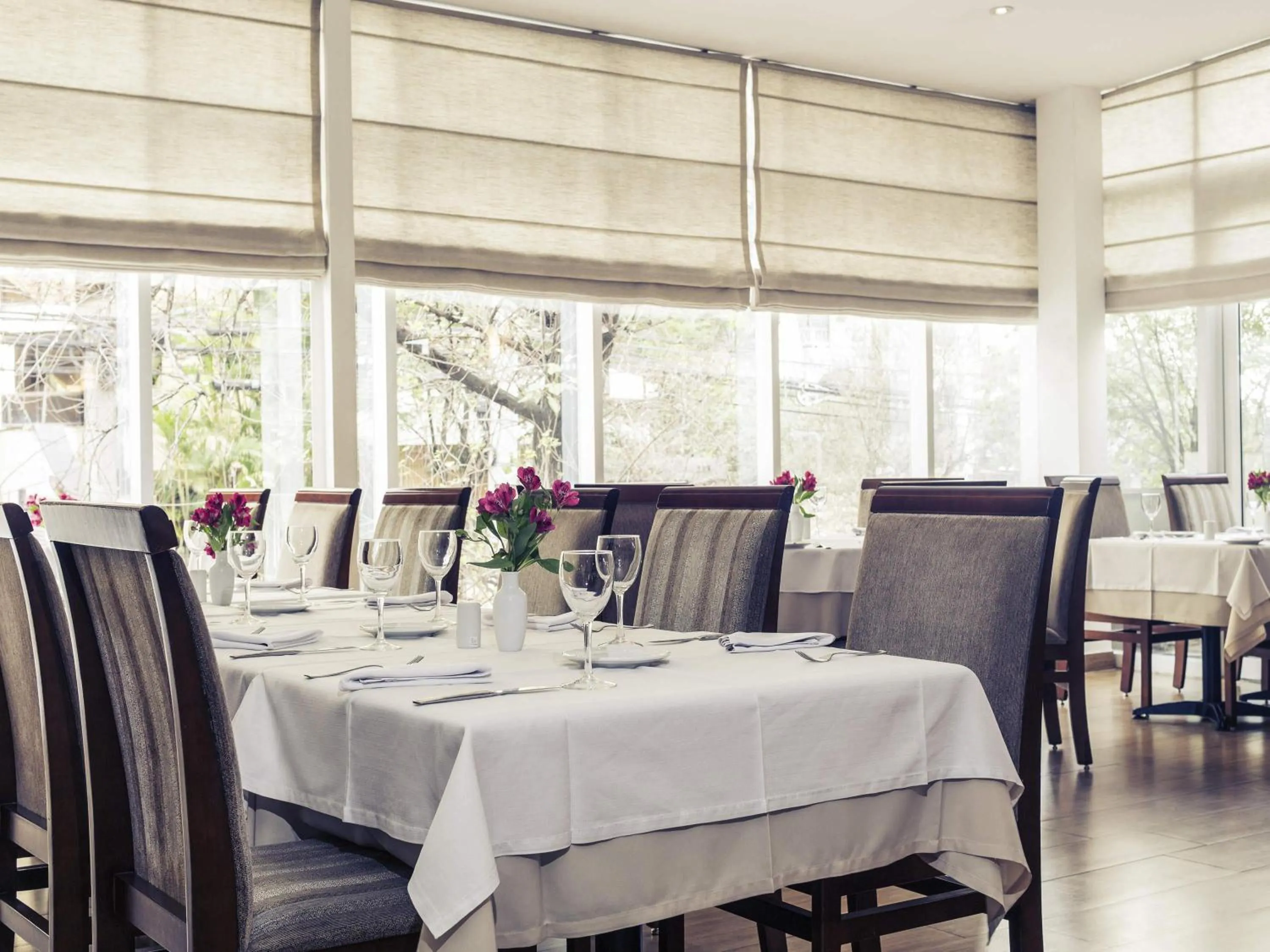 Restaurant/places to eat in Mercure Sao Paulo Vila Olimpia