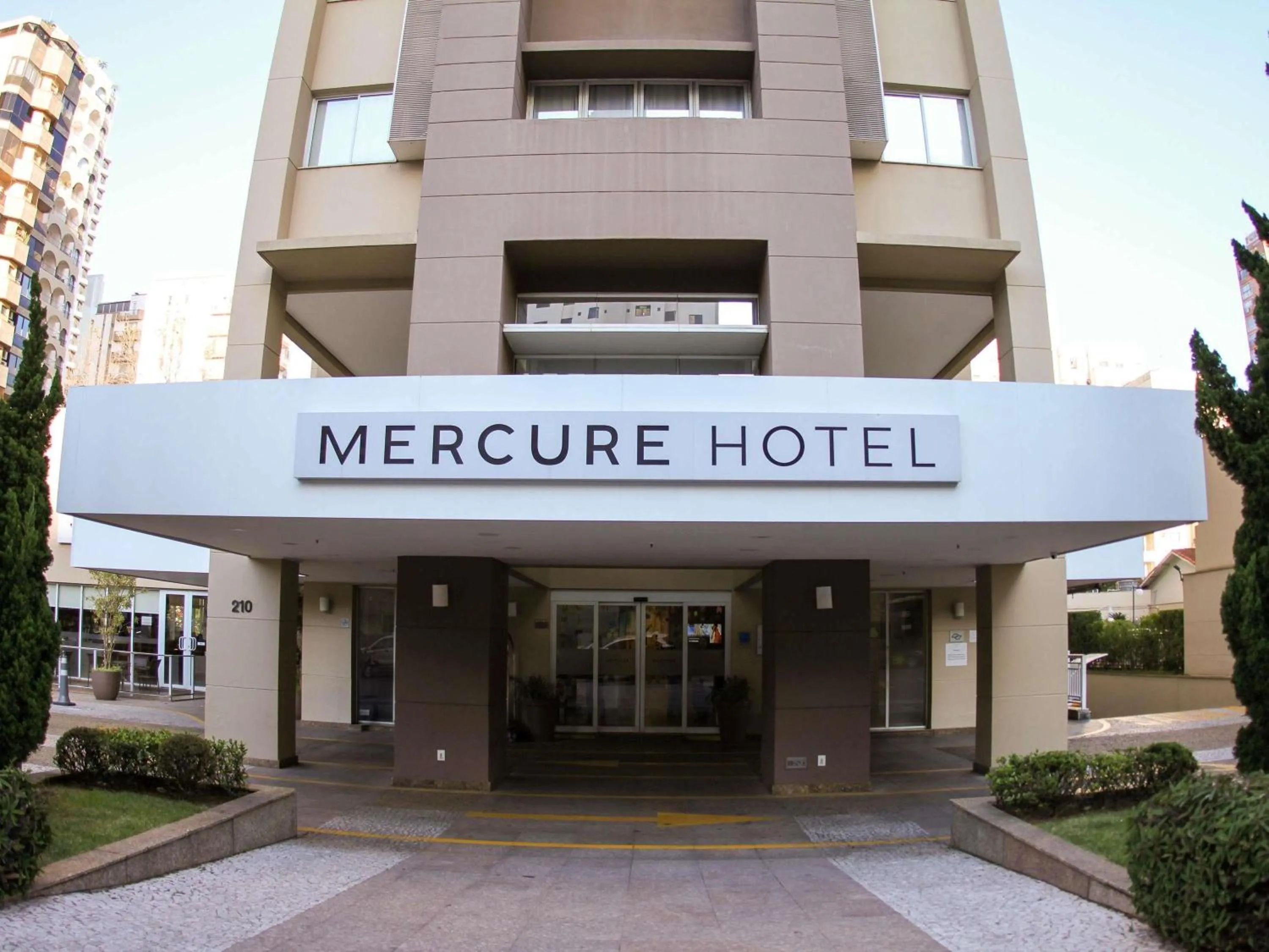 Property building in Mercure Sao Paulo Vila Olimpia