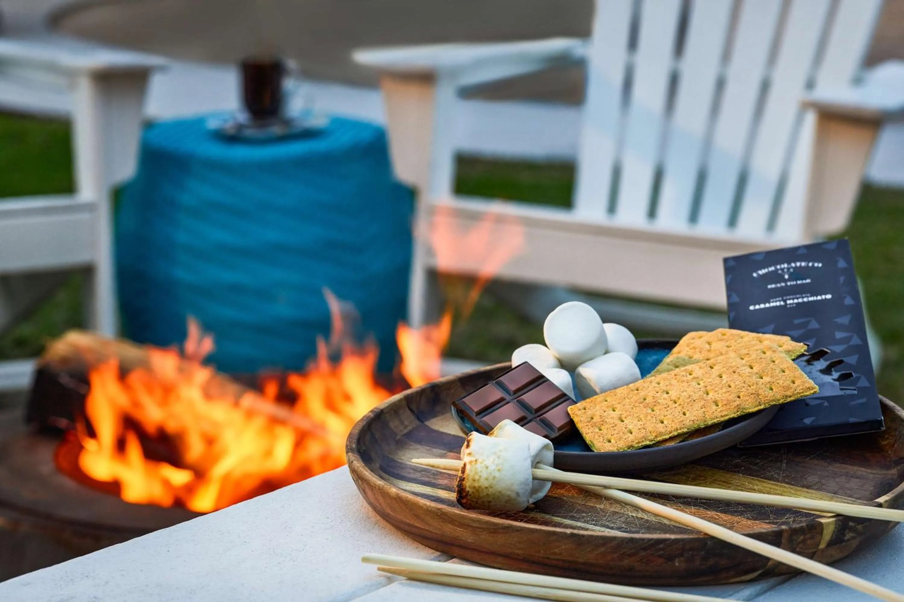 Food and drinks in Faro Blanco Resort Marathon Florida Keys, Curio by Hilton