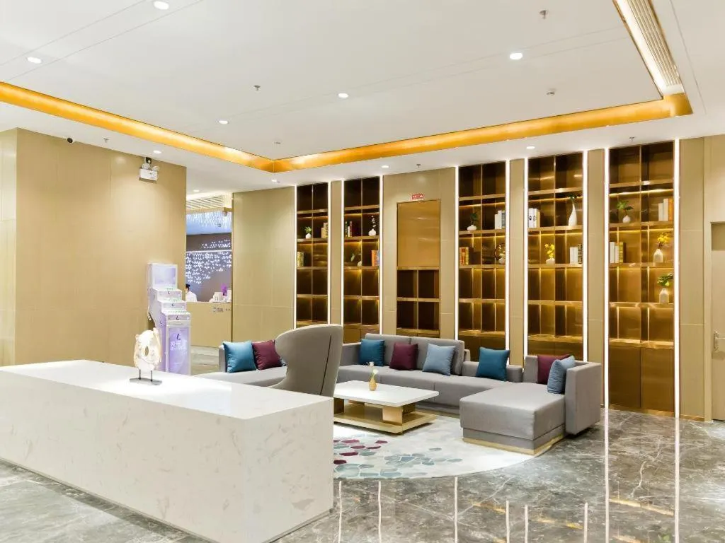 Lavande Hotel Shenzhen Dongmen Shuibeicuizhu Metro Station