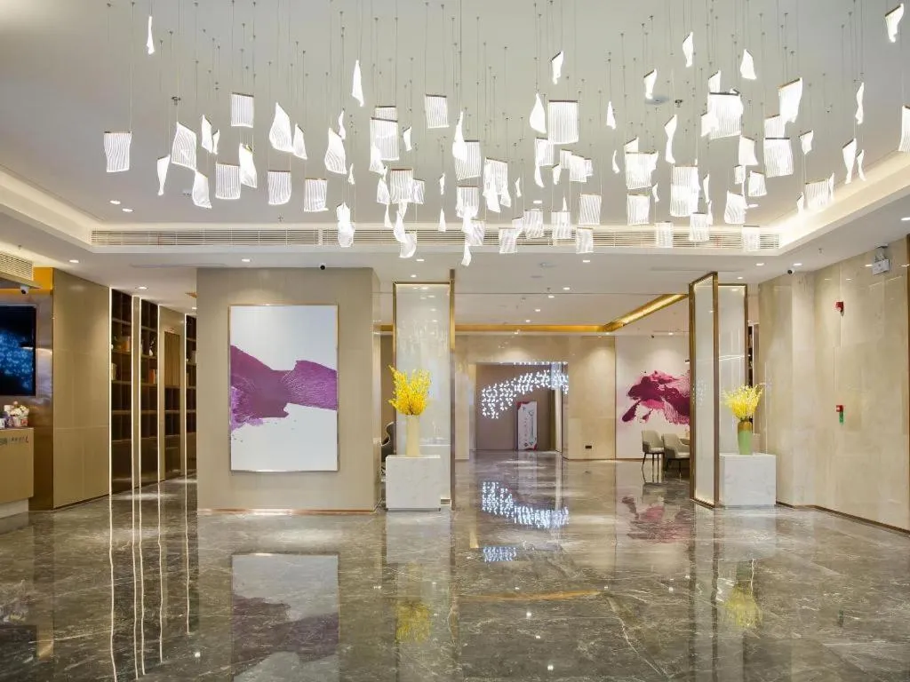 Lavande Hotel Shenzhen Dongmen Shuibeicuizhu Metro Station