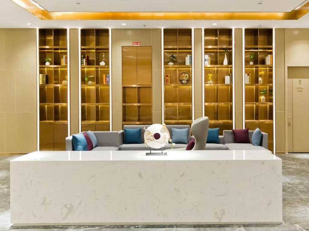 Lavande Hotel Shenzhen Dongmen Shuibeicuizhu Metro Station