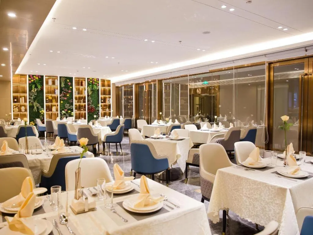 Lavande Hotel Shenzhen Dongmen Shuibeicuizhu Metro Station