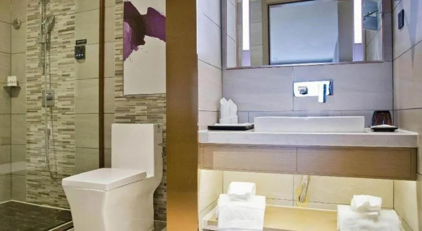 Lavande Hotel Shenzhen Dongmen Shuibeicuizhu Metro Station