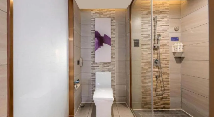 Lavande Hotel Shenzhen Dongmen Shuibeicuizhu Metro Station