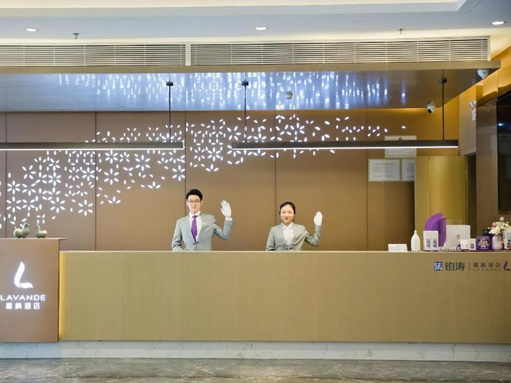 Lavande Hotel Shenzhen Dongmen Shuibeicuizhu Metro Station