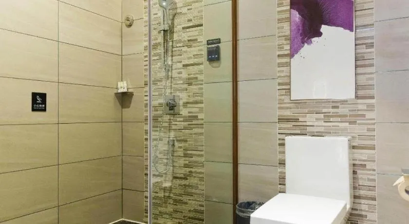 Lavande Hotel Shenzhen Dongmen Shuibeicuizhu Metro Station