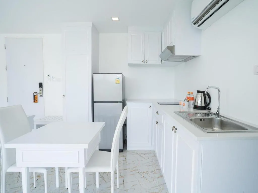 B2 Phuket Premier Hotel