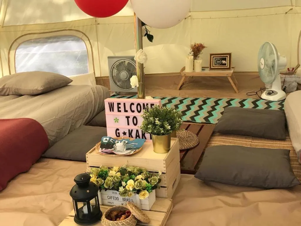 Glamping kaki singapore-Standard medium bell tent