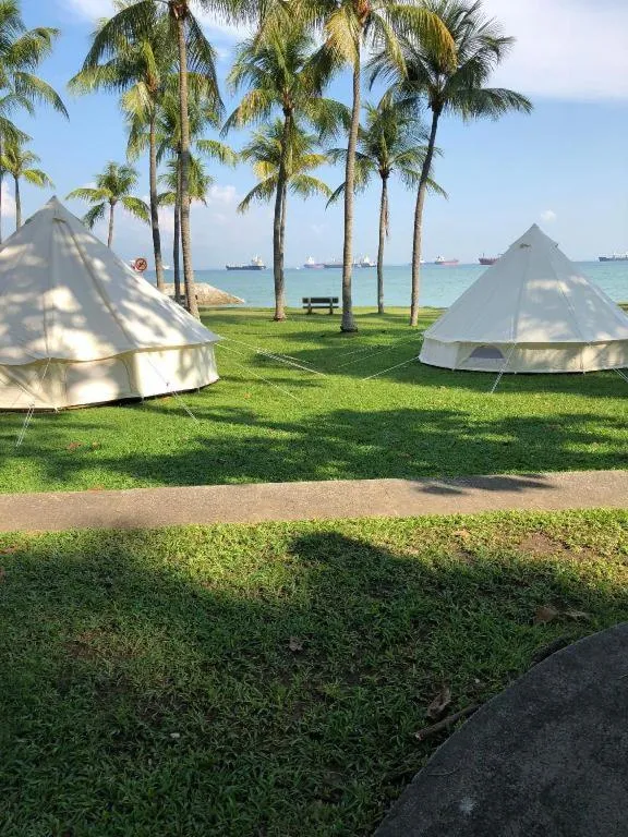 Glamping kaki singapore-Standard medium bell tent
