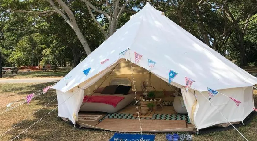 Glamping kaki singapore-Standard medium bell tent