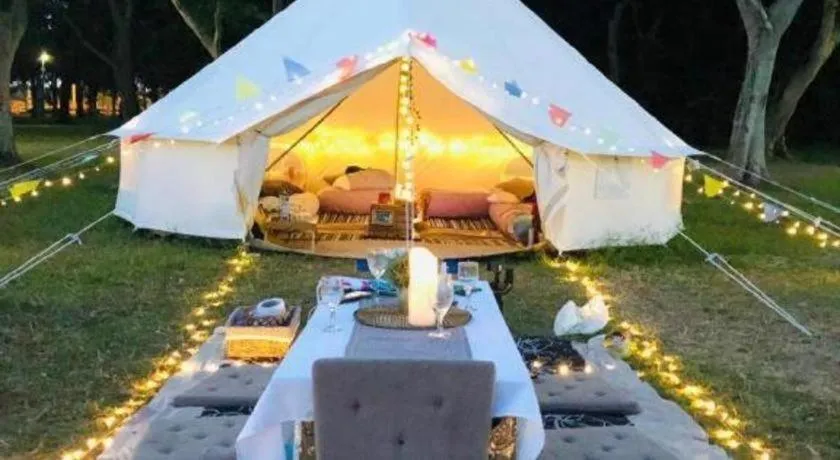 Glamping kaki singapore-Standard medium bell tent
