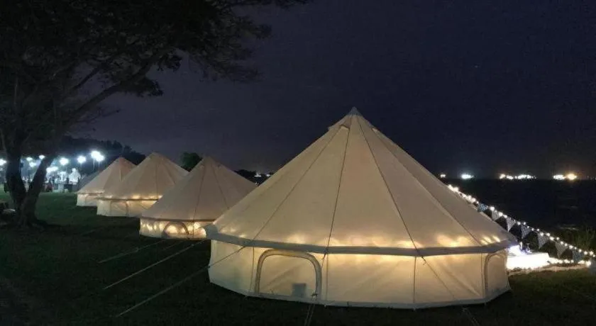 Glamping kaki singapore-Standard medium bell tent