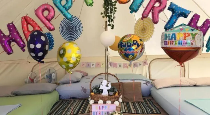 Glamping kaki singapore-Standard medium bell tent