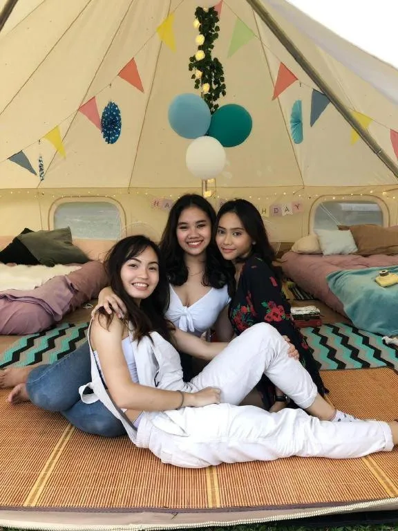 Glamping kaki singapore-Standard medium bell tent