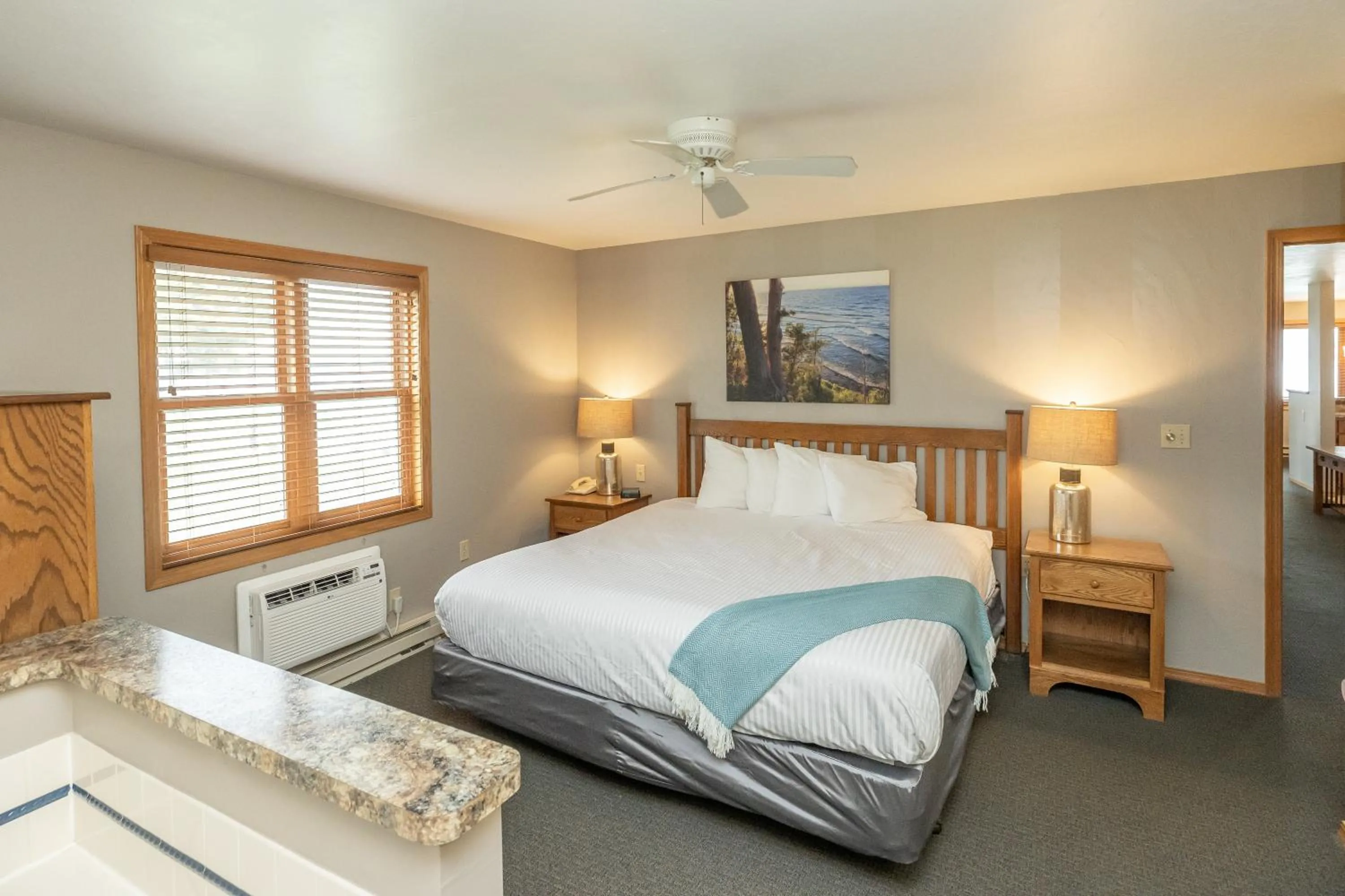 Bedroom, Bed in Westwood Shores Waterfront Resort