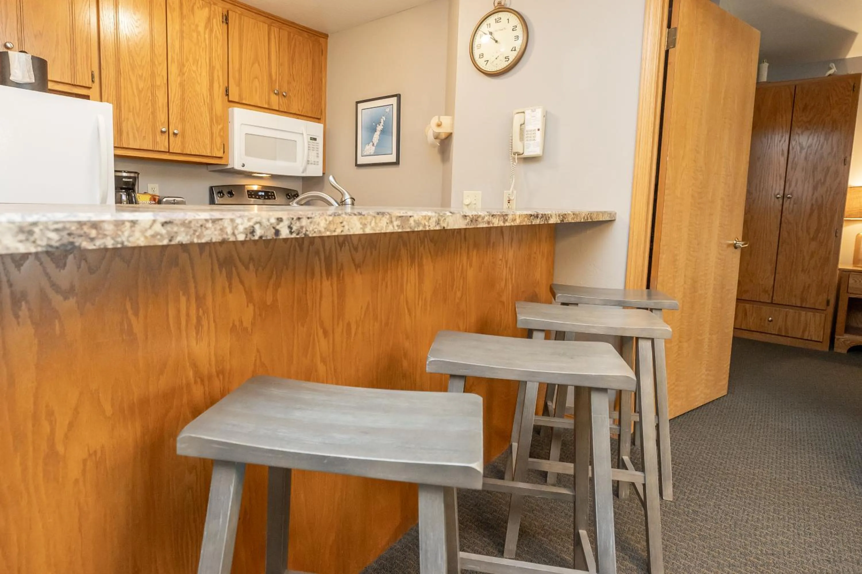 Dining area in Westwood Shores Waterfront Resort