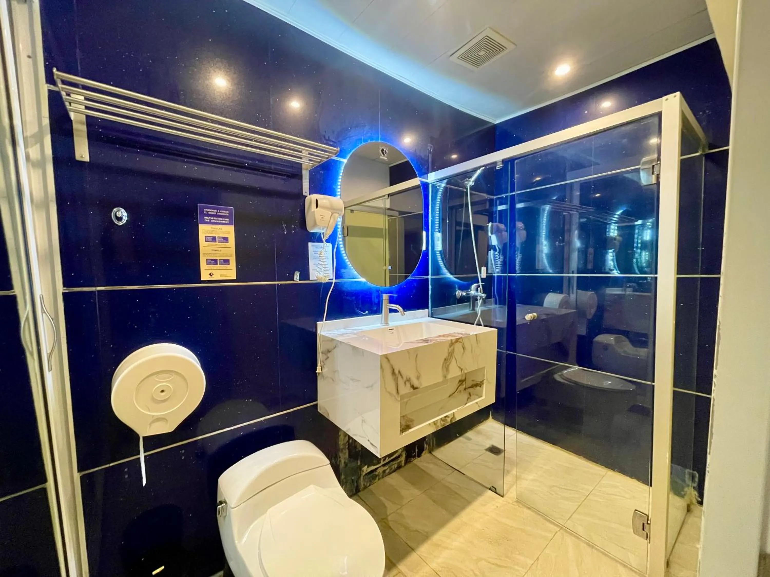 Bathroom in RIG Puerto Malecón