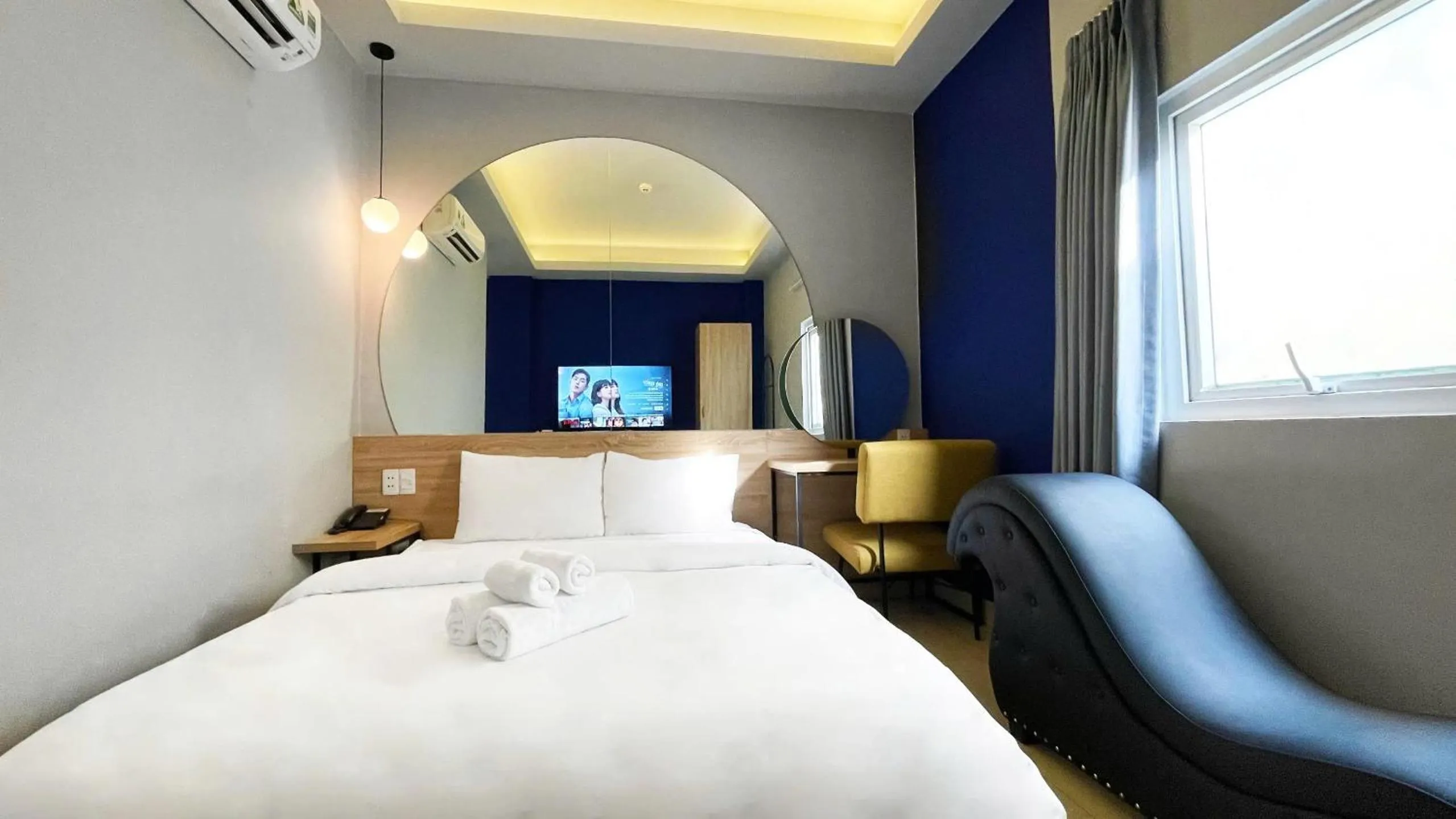 Bedroom, Bed in A In Hotel Atistar