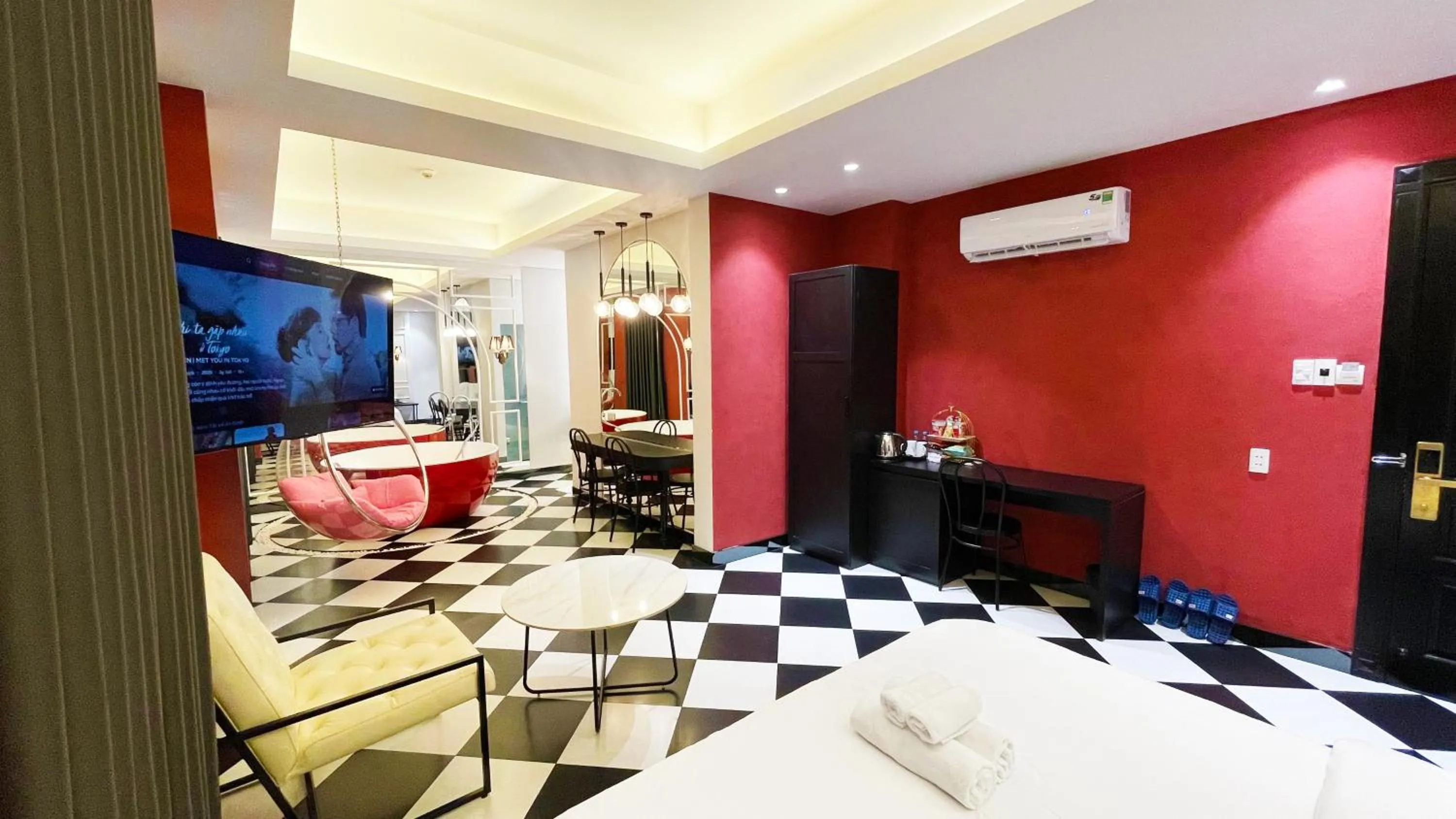 Bedroom, Bed in A In Hotel Atistar