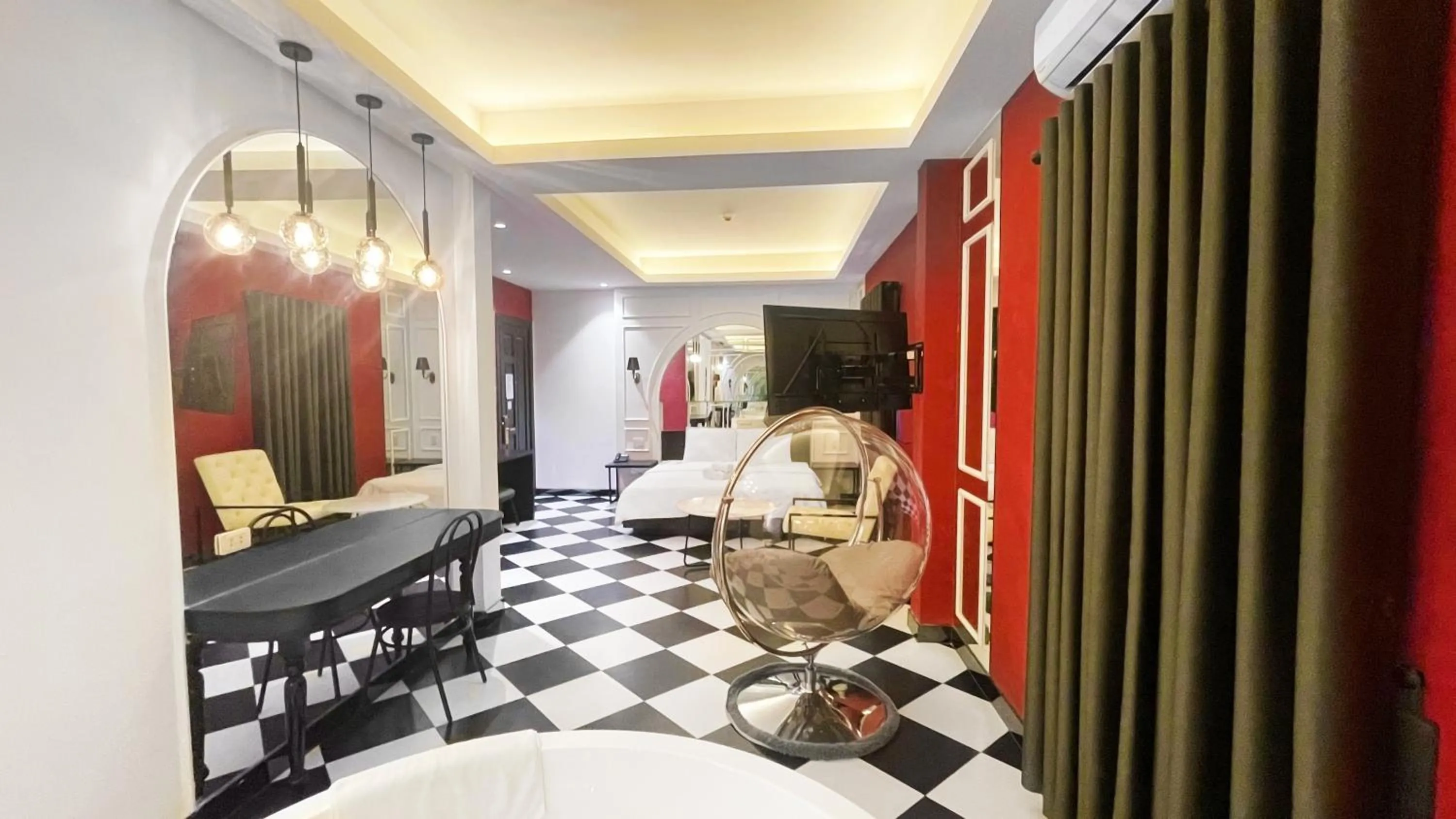 Bed in A In Hotel Atistar