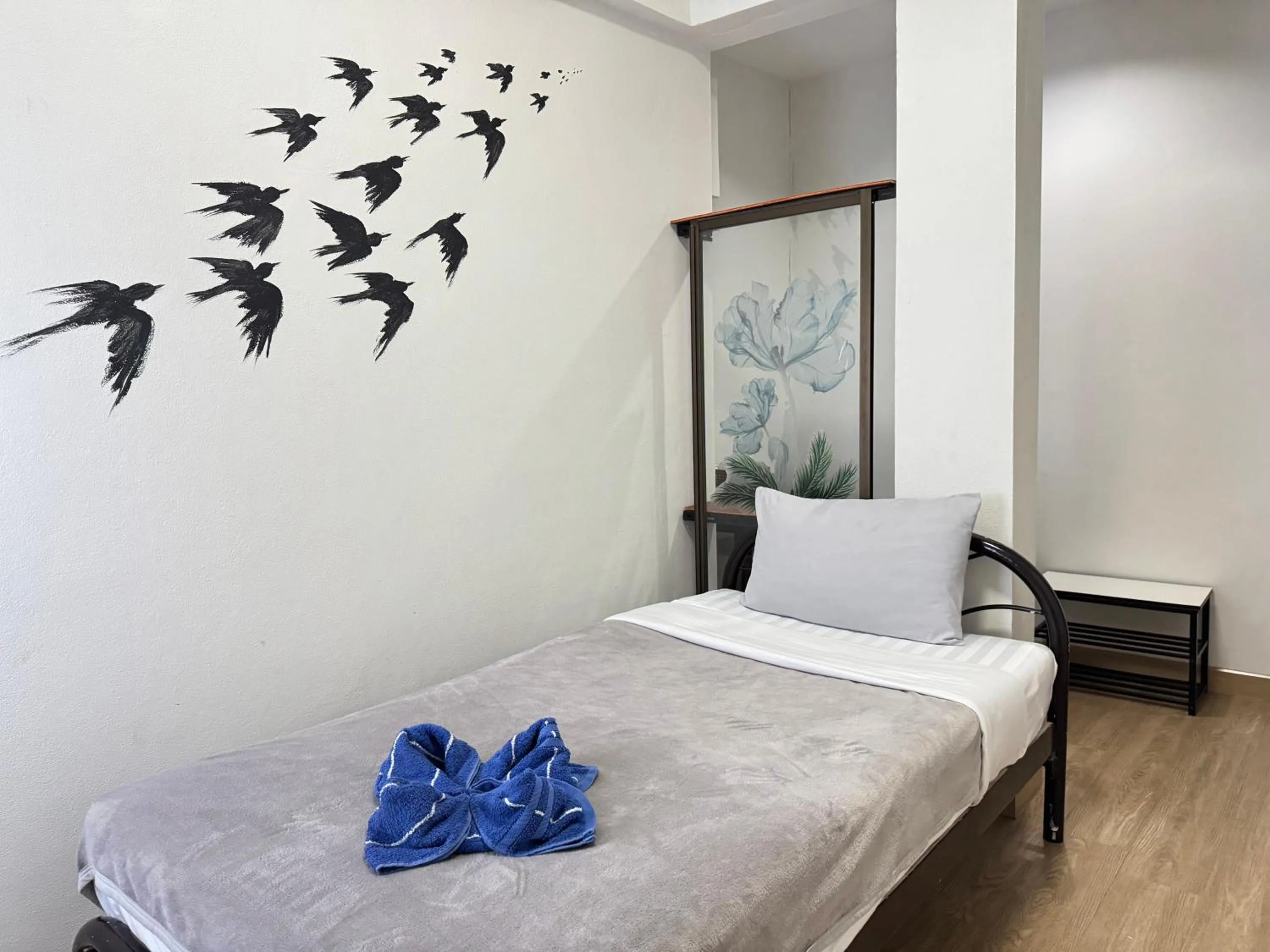 Bedroom, Bed in Collection O Centre Place