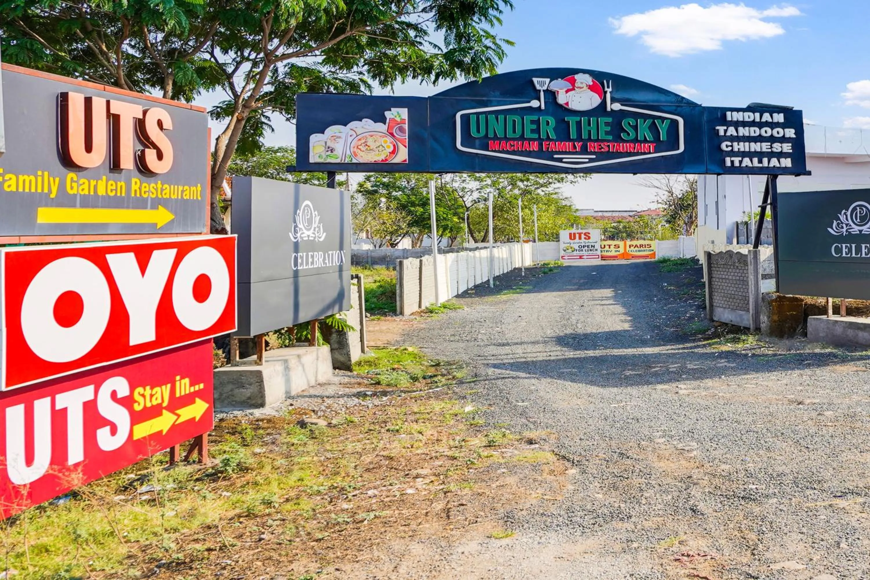 Facade/entrance in Hotel O UTS STAY IN