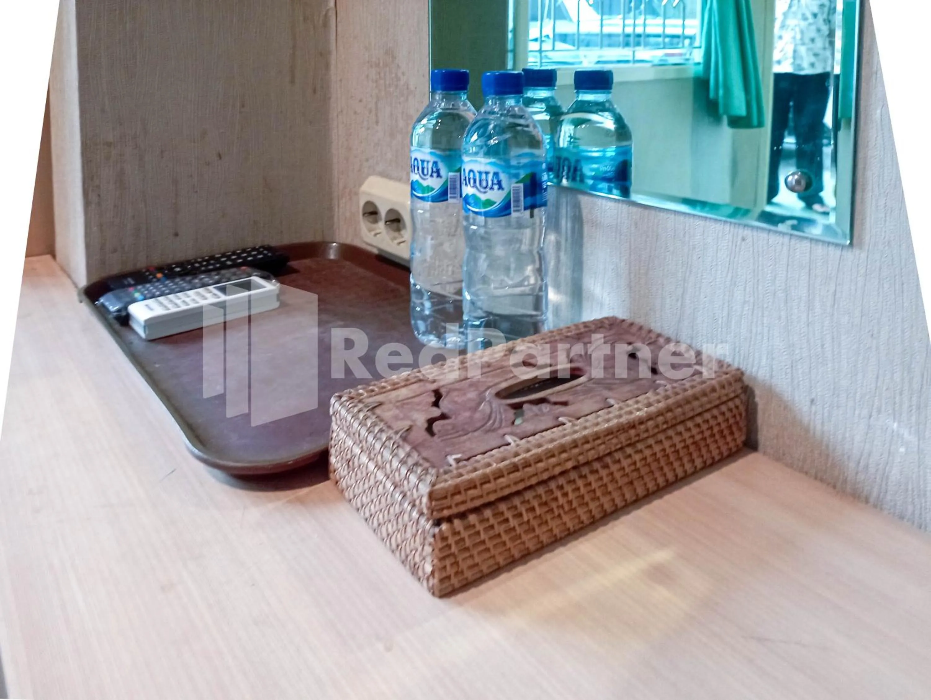 Drinks in Nillo Hotel Kebumen Mitra RedDoorz