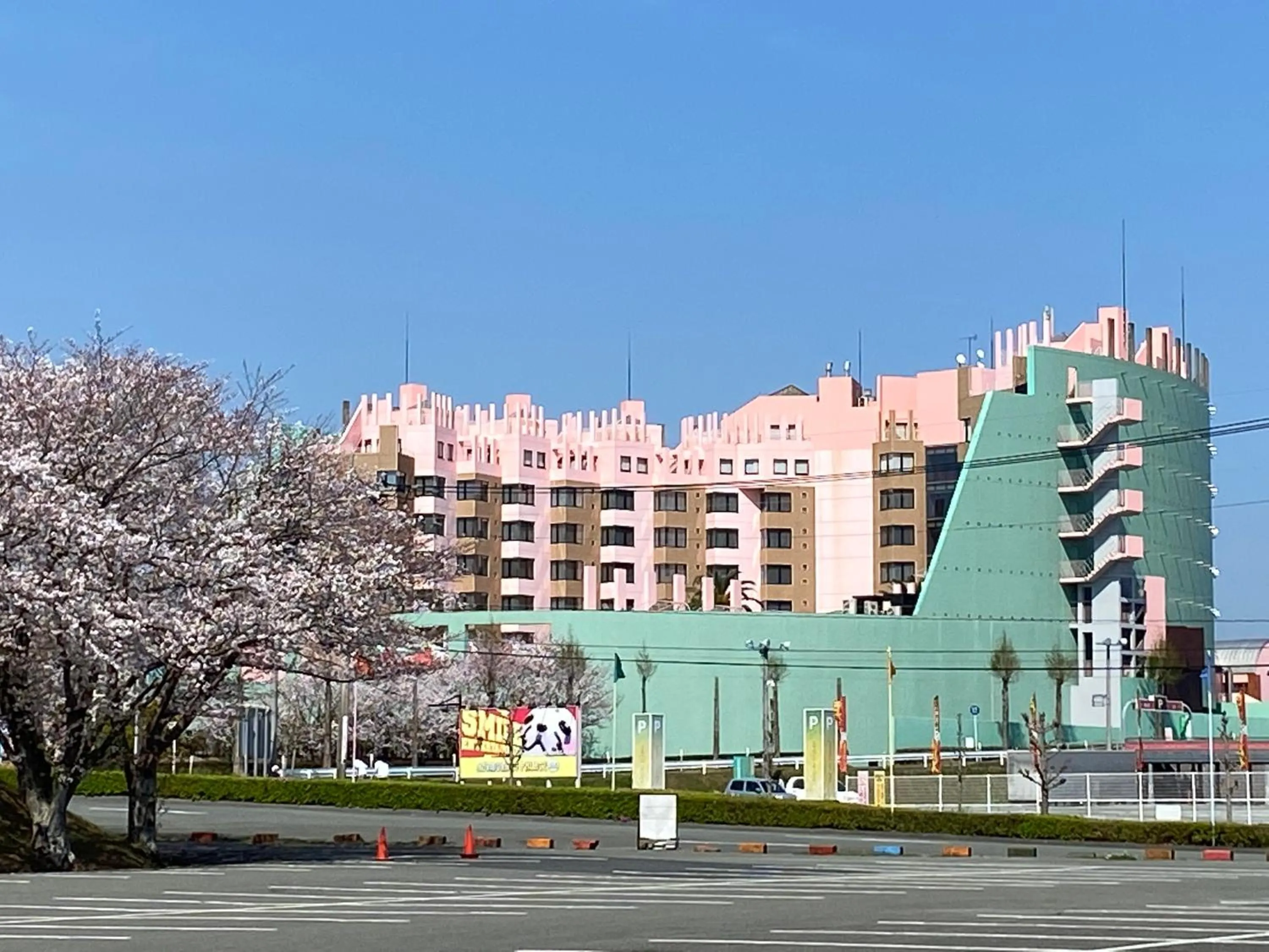 Property building in hotel VERDE