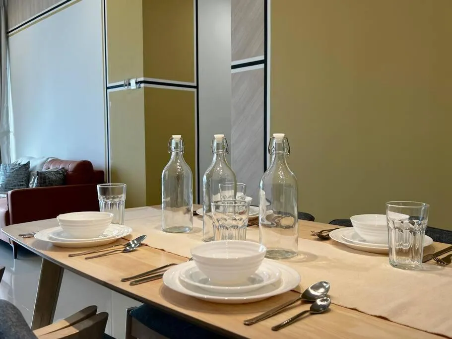 Dining area in Bora Residences by Antlerzone