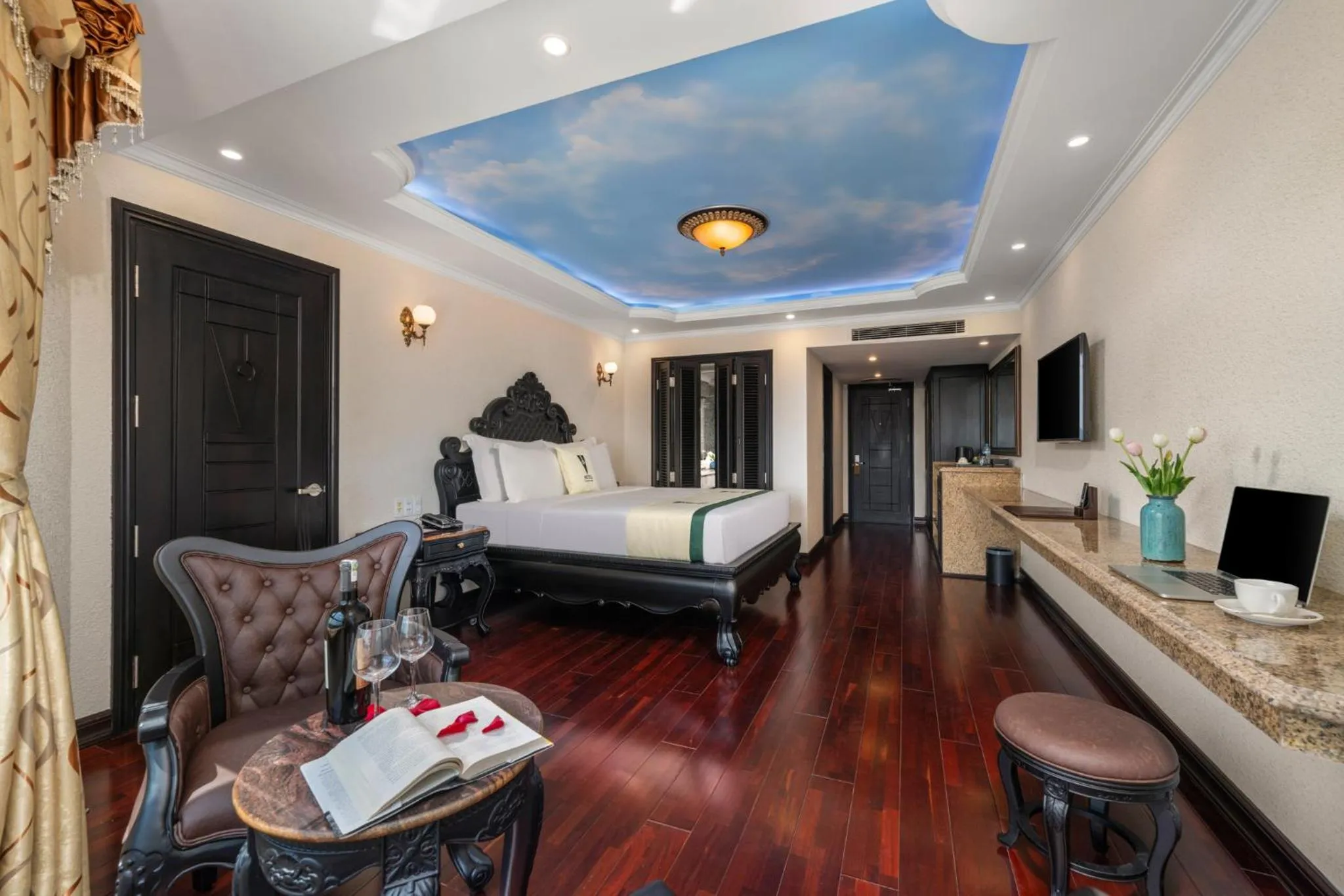 Bed in V-Hotel Da Nang Beach