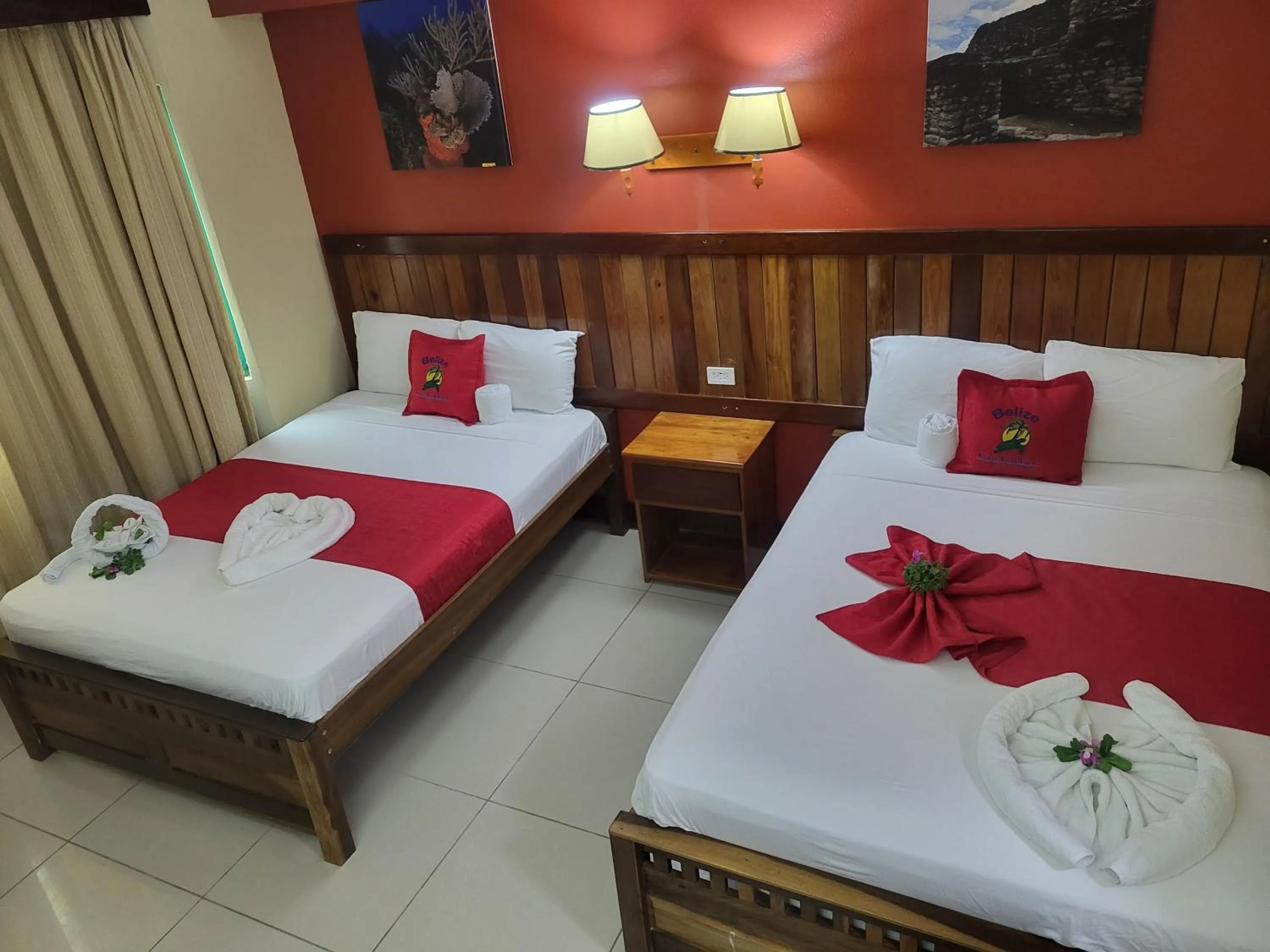 Bed in Caye Caulker Plaza Hotel