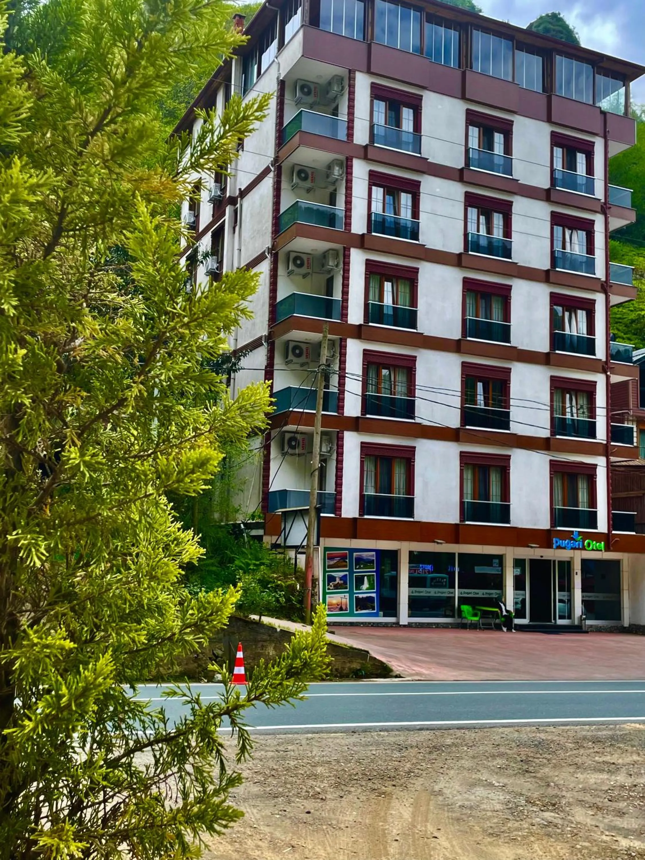 Property building in PUGARi HOTEL