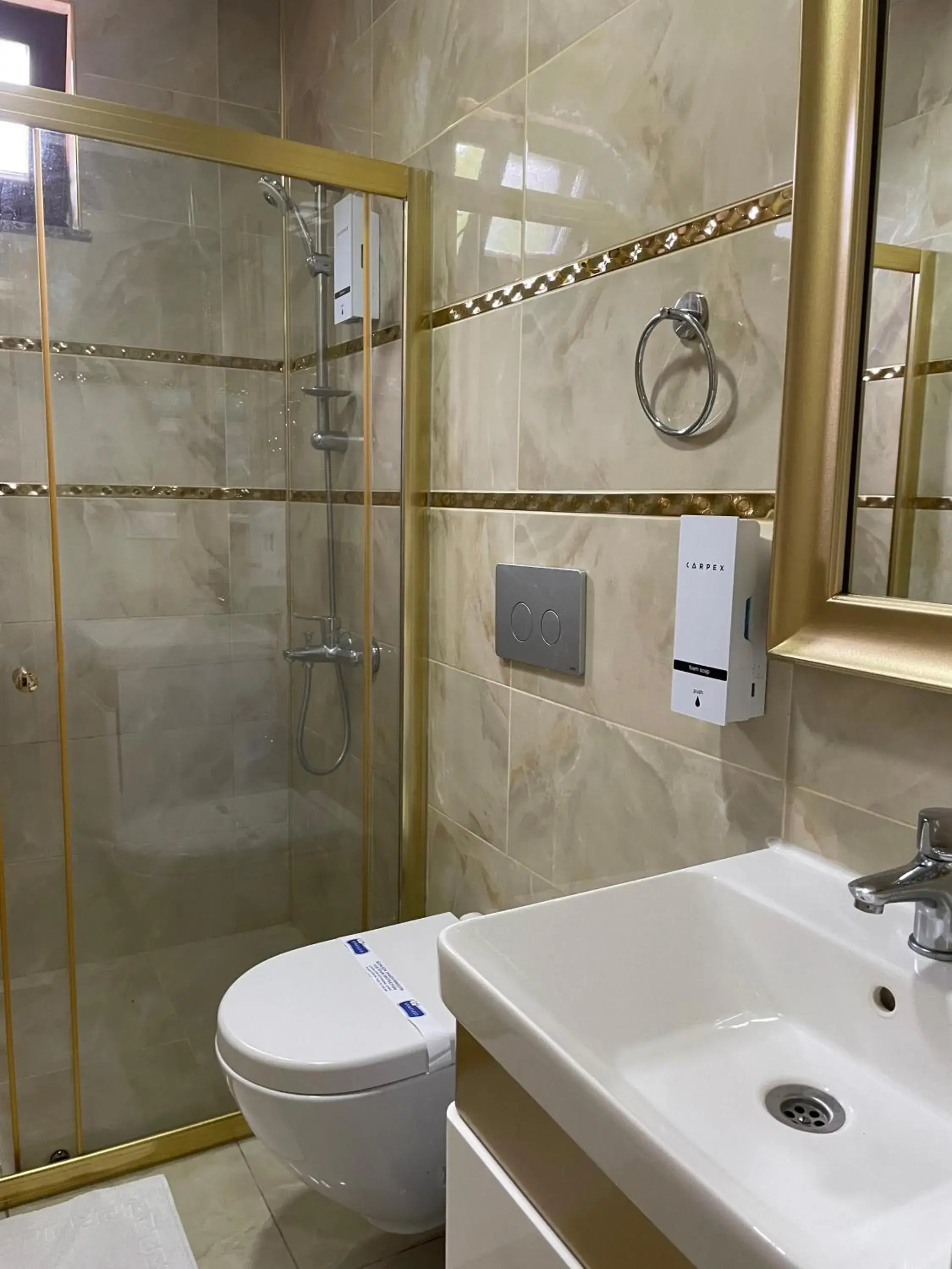 Deluxe King Room in PUGARi HOTEL Deluxe King Room in PUGARi HOTEL