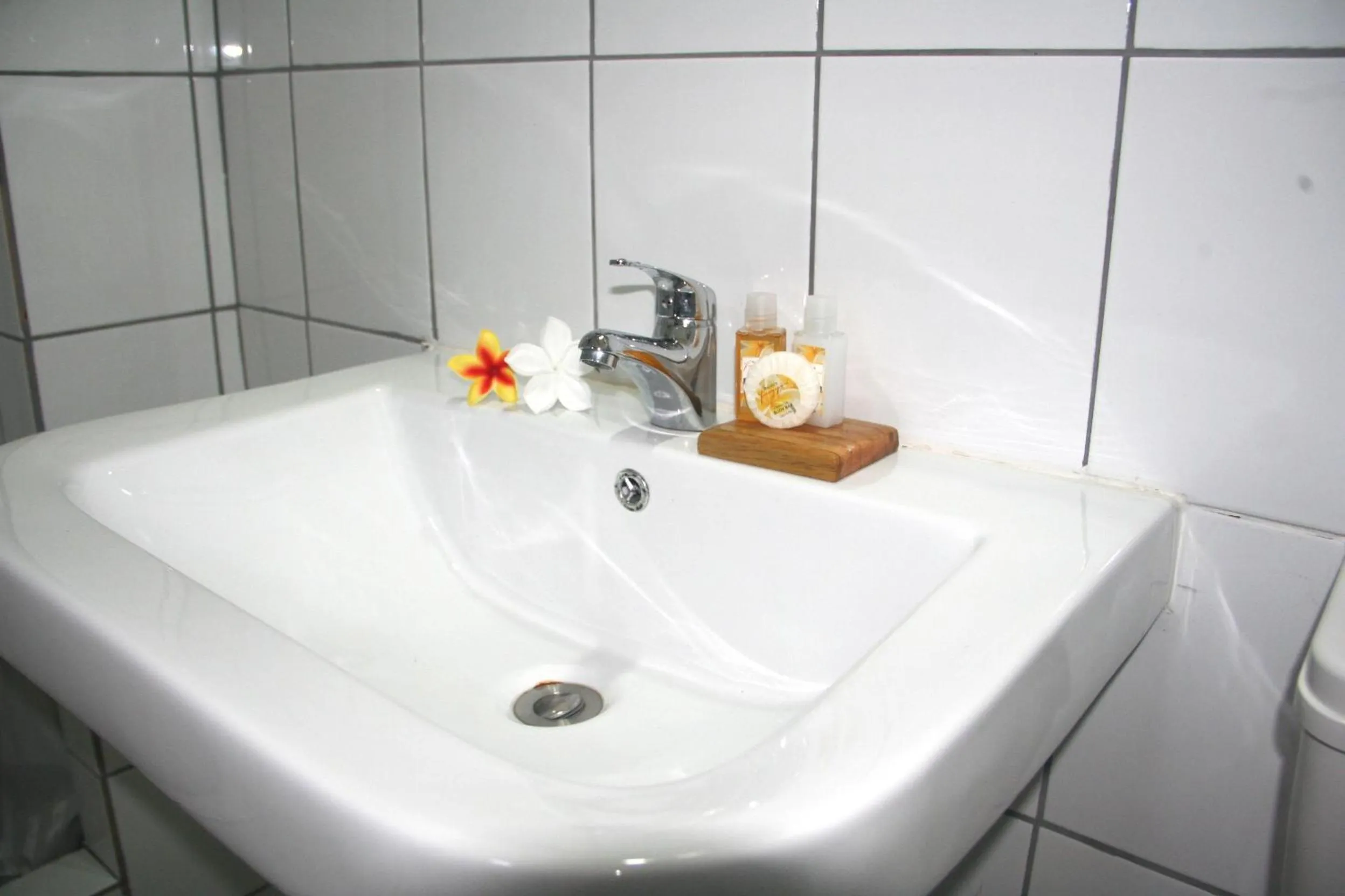 Bathroom in Moatoga Hotel