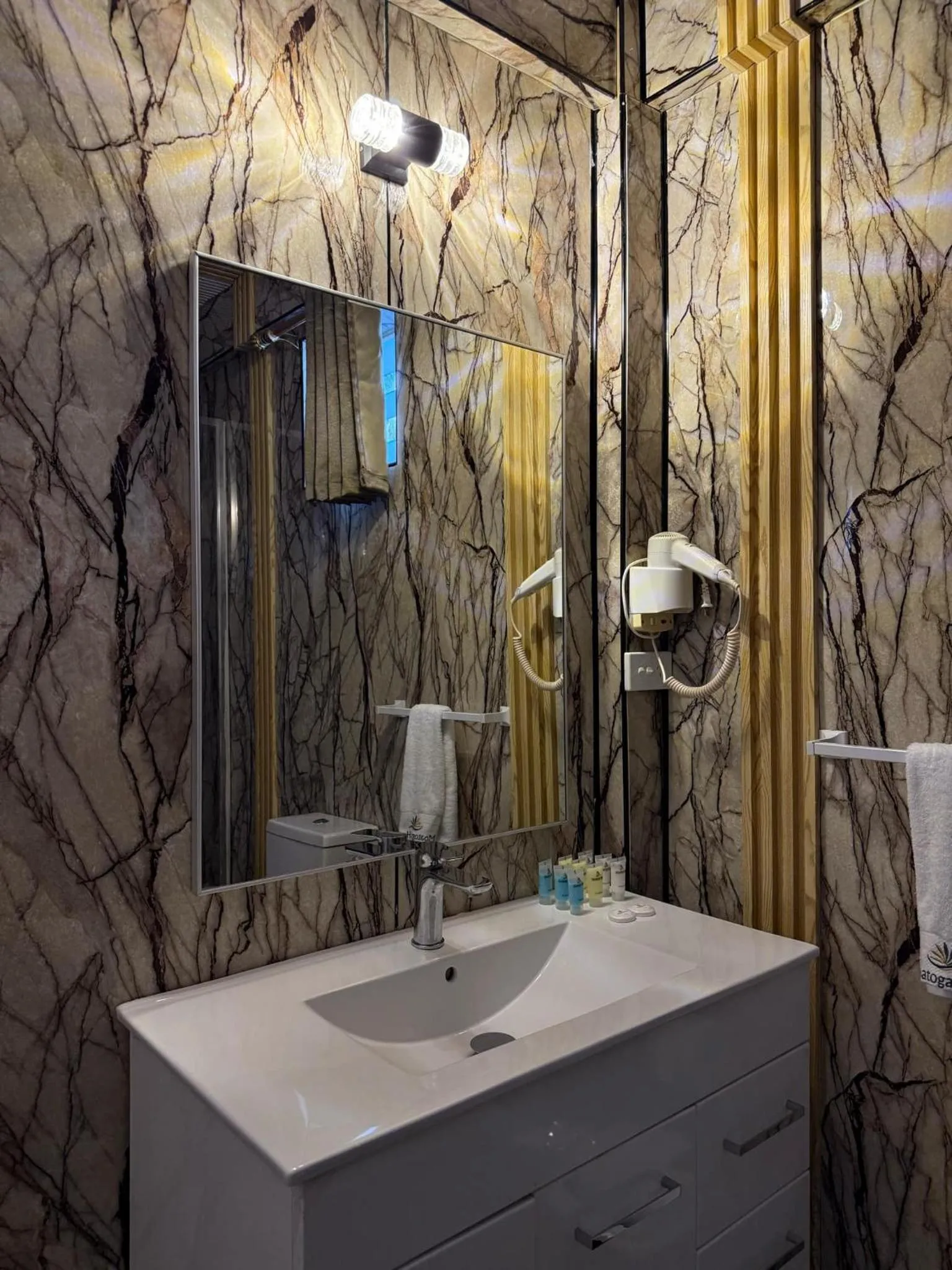 Bathroom in Moatoga Hotel