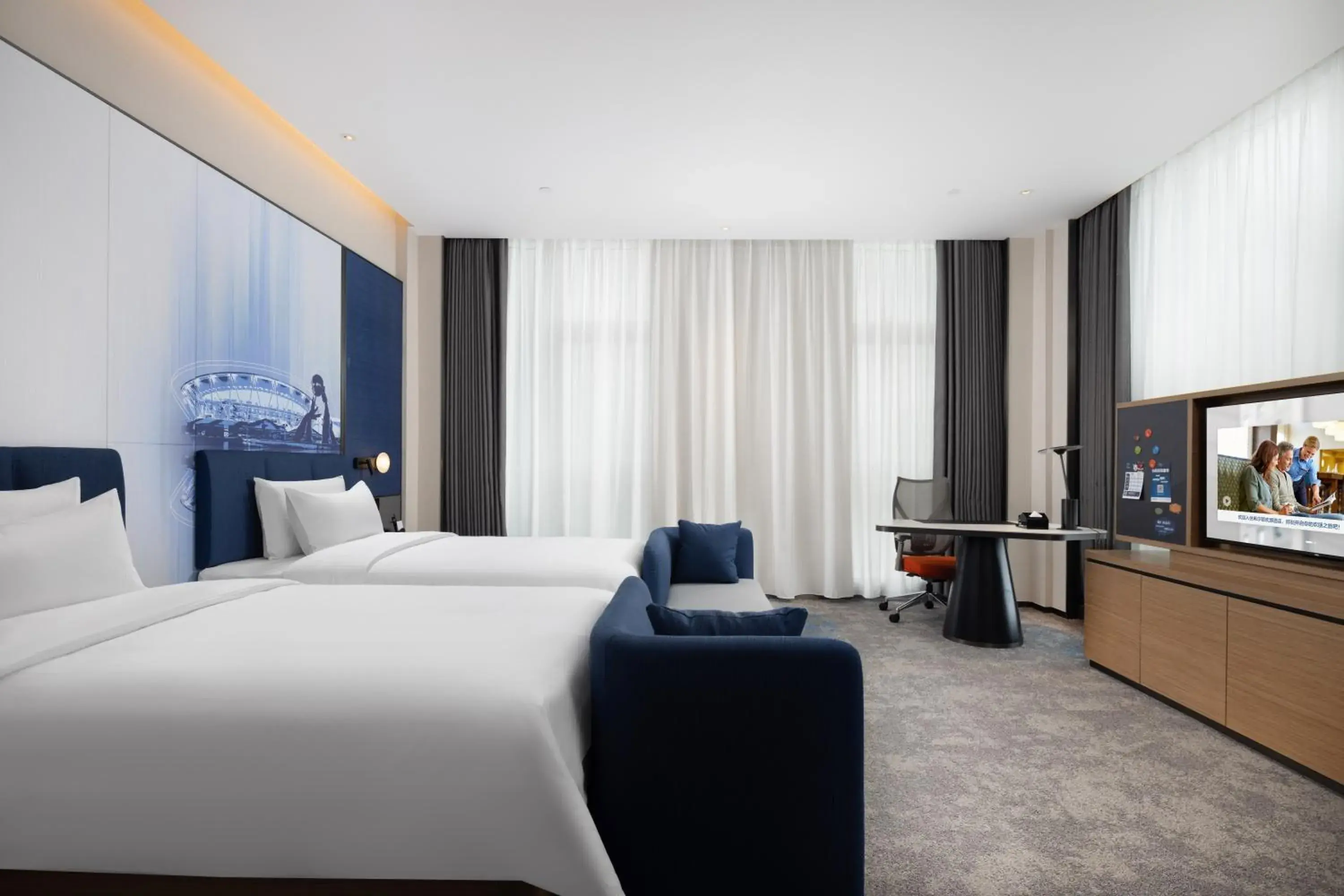 Photo of the whole room, Bed in Hampton by Hilton Dongguan Liaobu Songshan Lake Avenue Photo of the whole room, Bed in Hampton by Hilton Dongguan Liaobu Songshan Lake Avenue