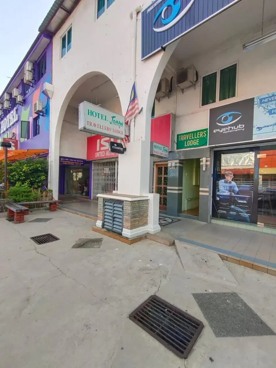 TRAVELLERS LODGE TRAVELLERS LODGE