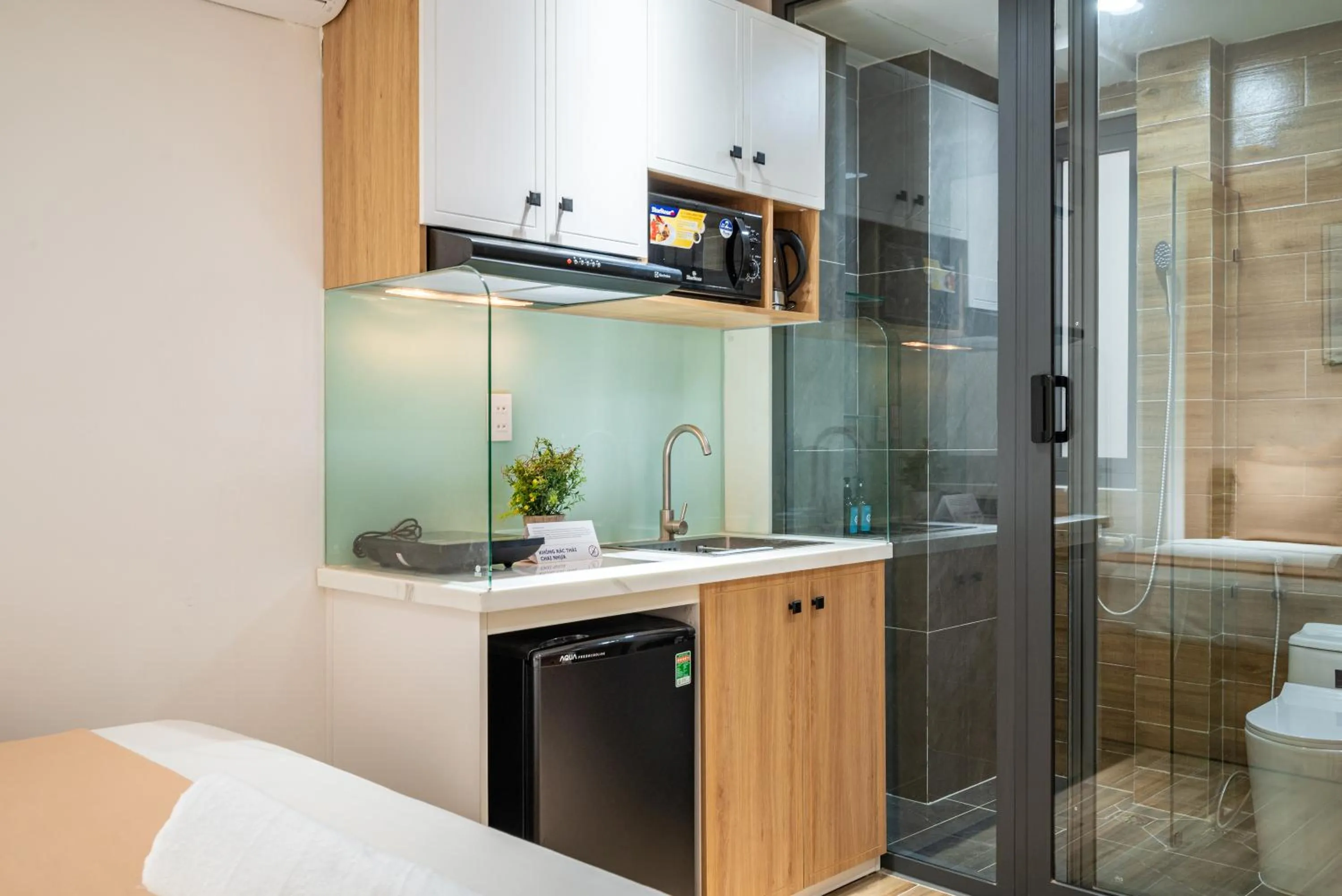 Shower in Cozrum Home - Daisy House